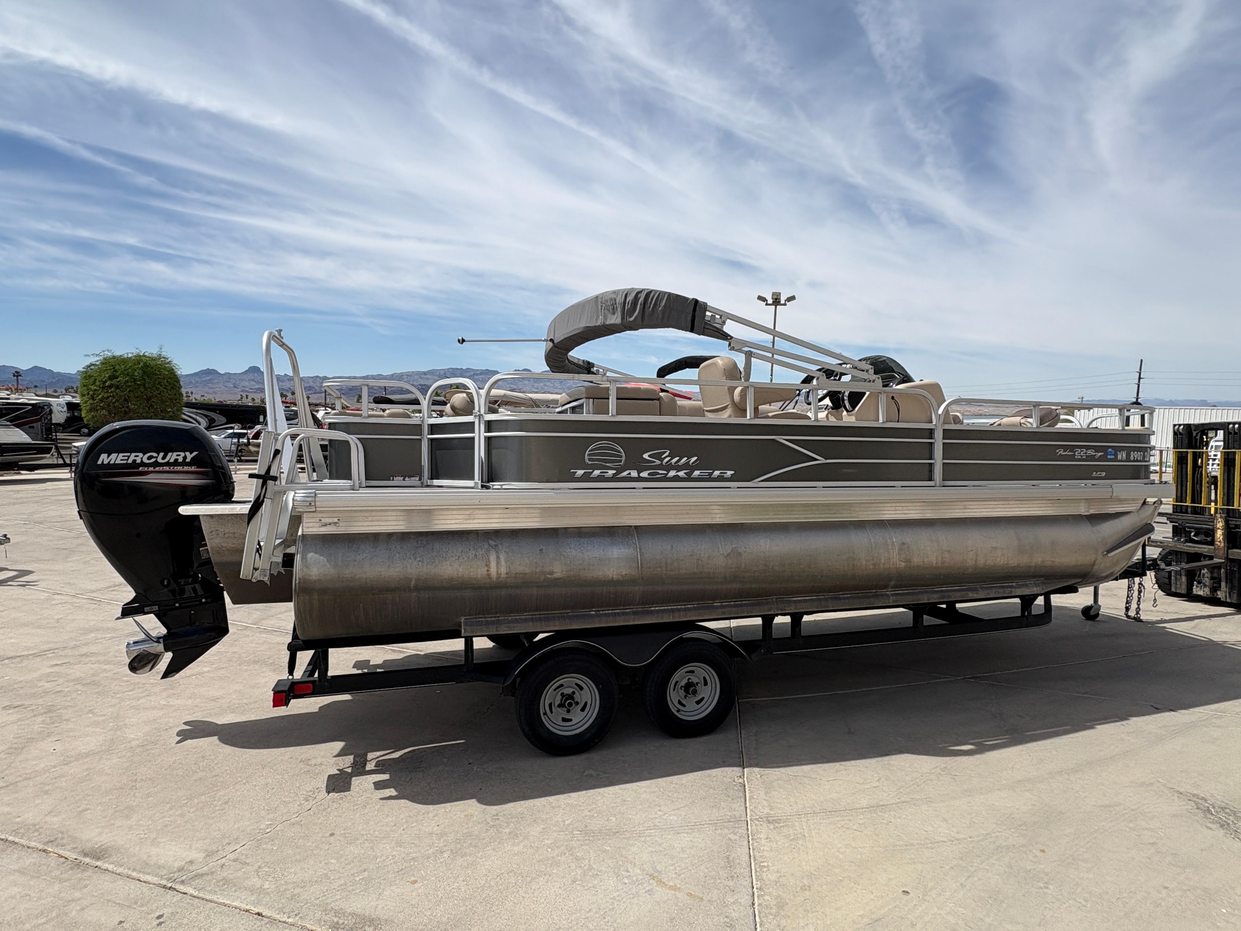 2017 Sun Tracker Fishin' Barge 22 DLX #TRW4842 inventory image at Sun Country Marine Group, Lake Havasu City, AZ 2017 Sun Tracker Fishin' Barge 22 DLX #TRW4842 inventory image at Sun Country Marine Group, Lake Havasu City, AZ