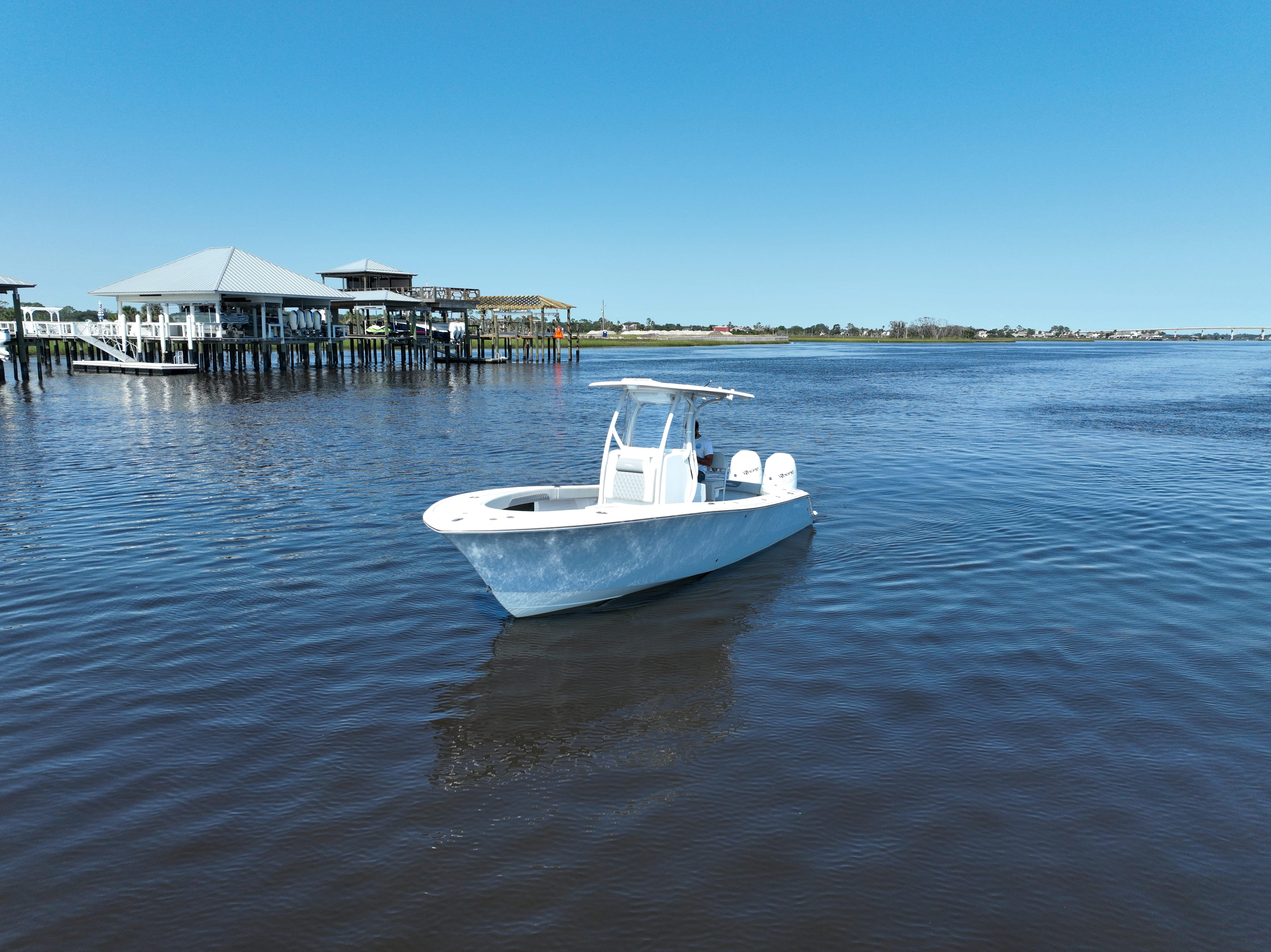2023-front-runner-26-center-console-power-9714735-20250313130954594-1_XLARGE
