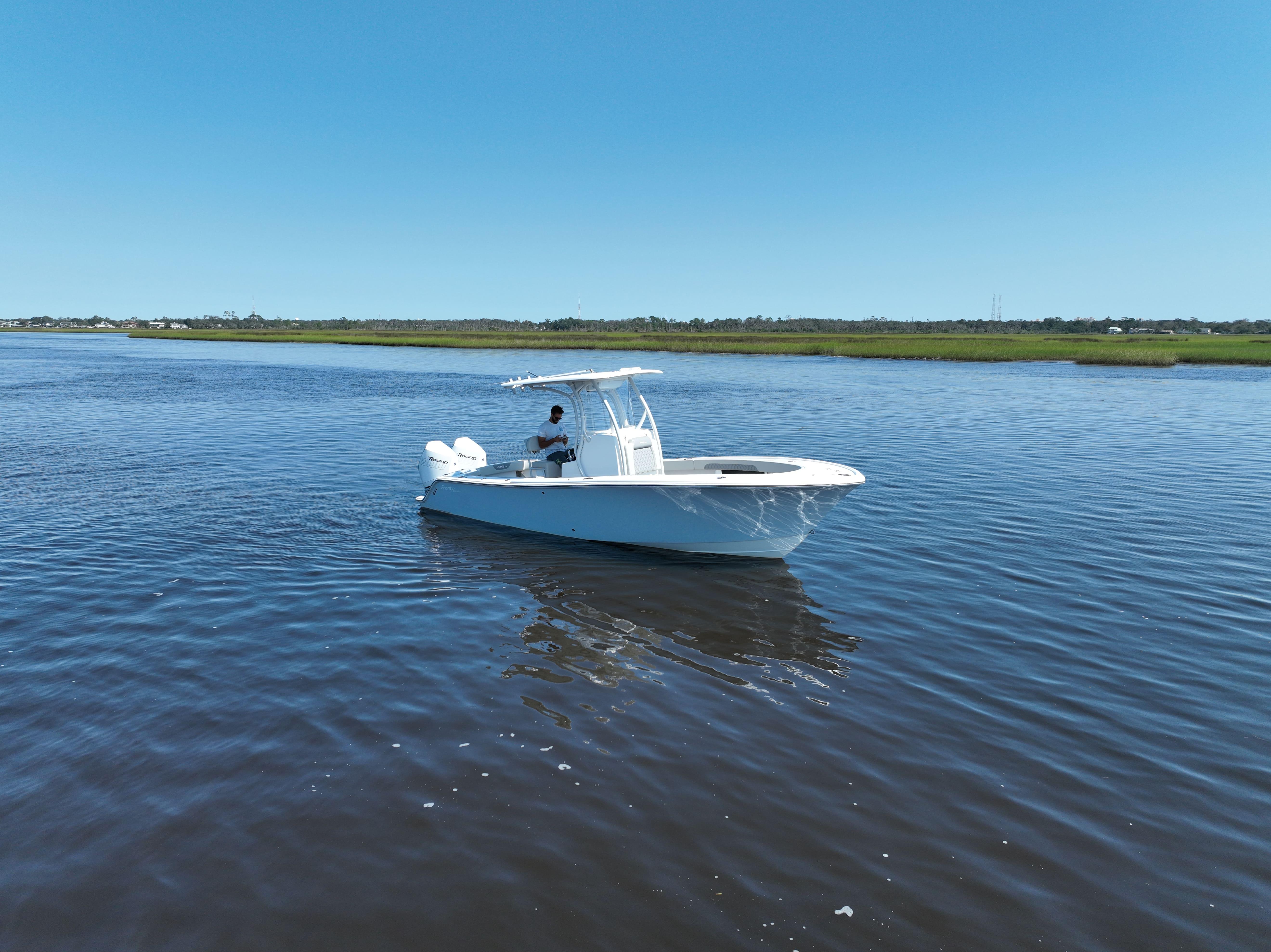 2023-front-runner-26-center-console-power-9714735-20250313131012380-1_XLARGE