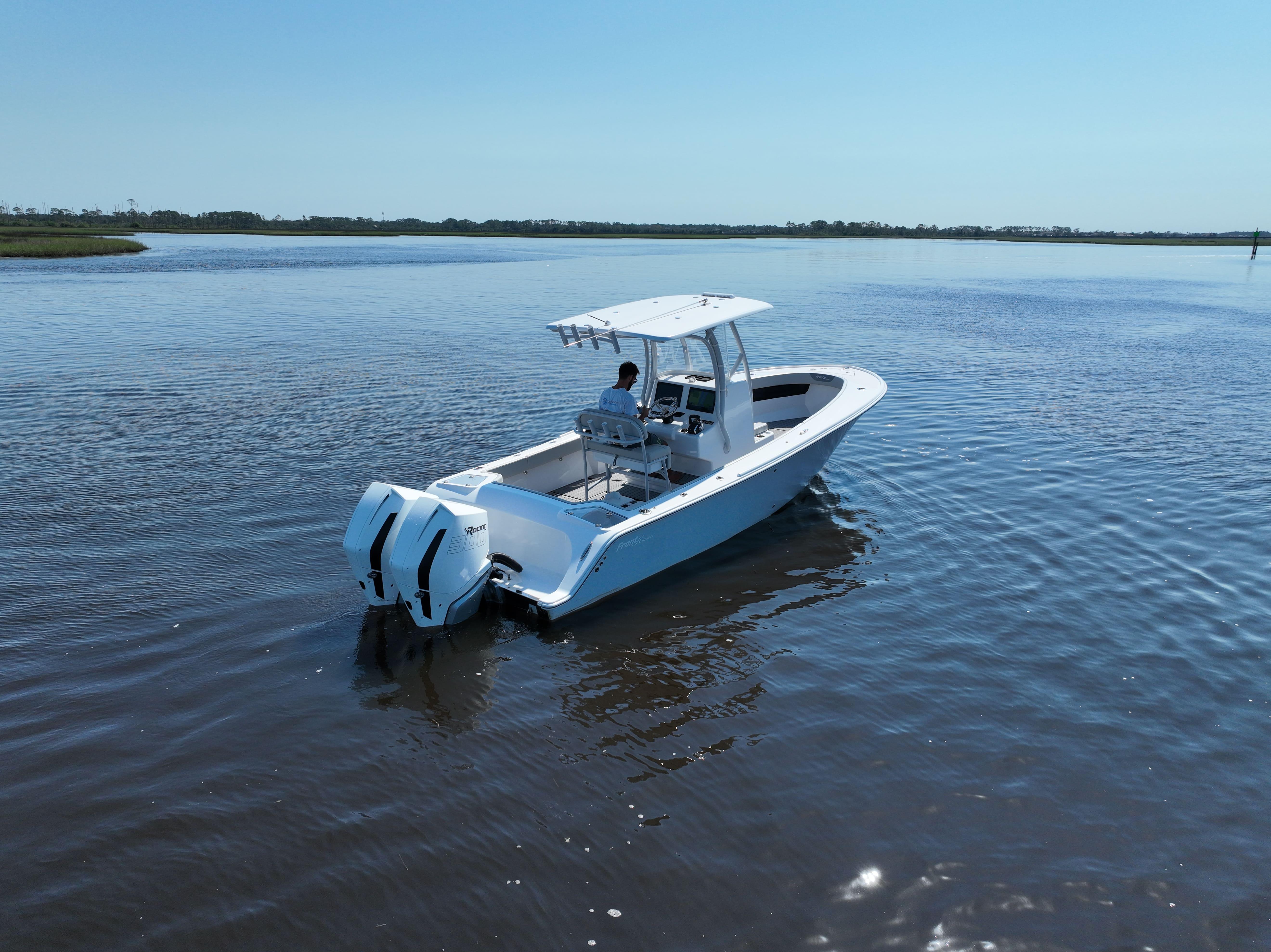 2023-front-runner-26-center-console-power-9714735-20250313131030536-1_XLARGE