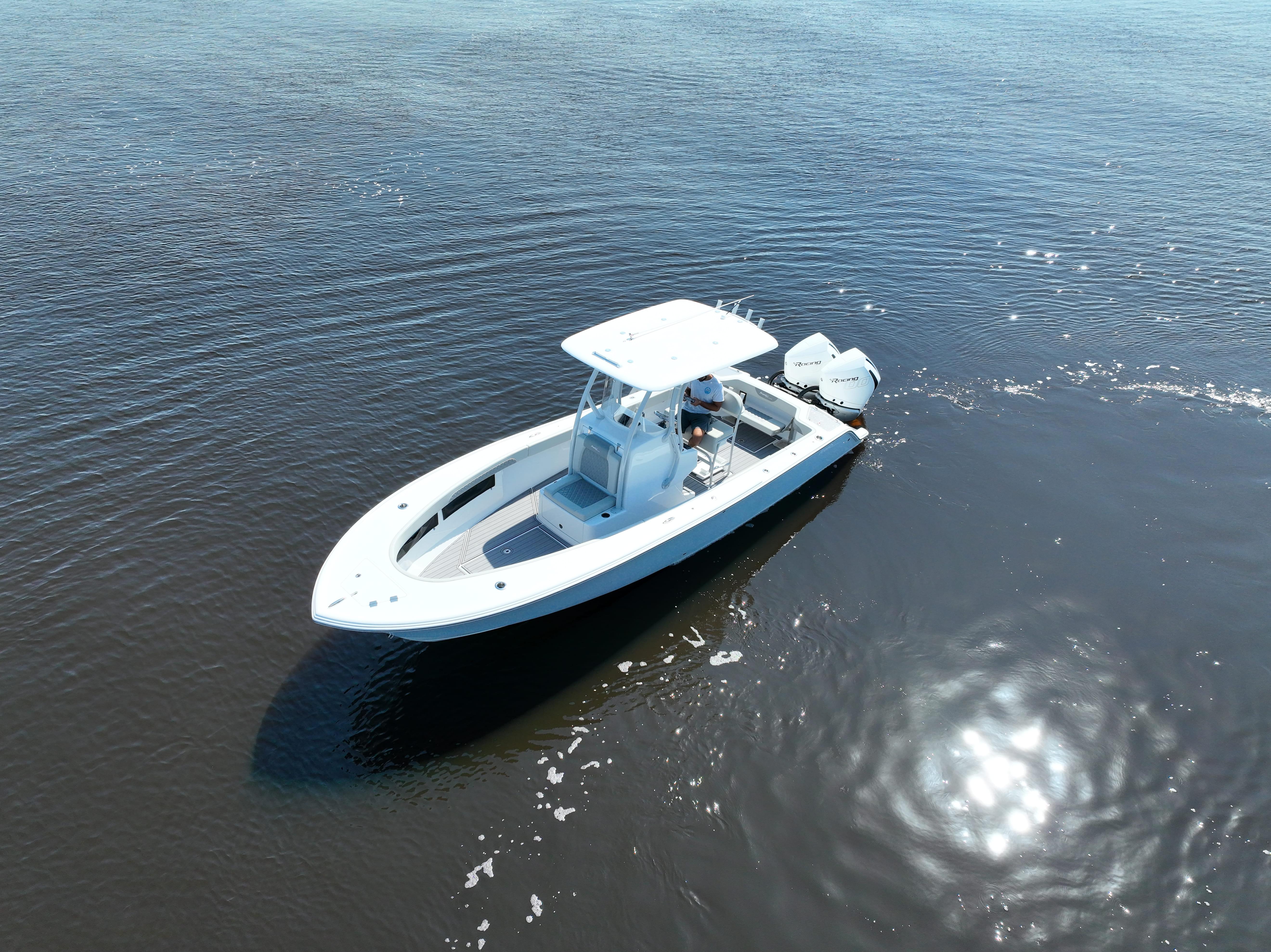 2023-front-runner-26-center-console-power-9714735-20250313131112764-1_XLARGE