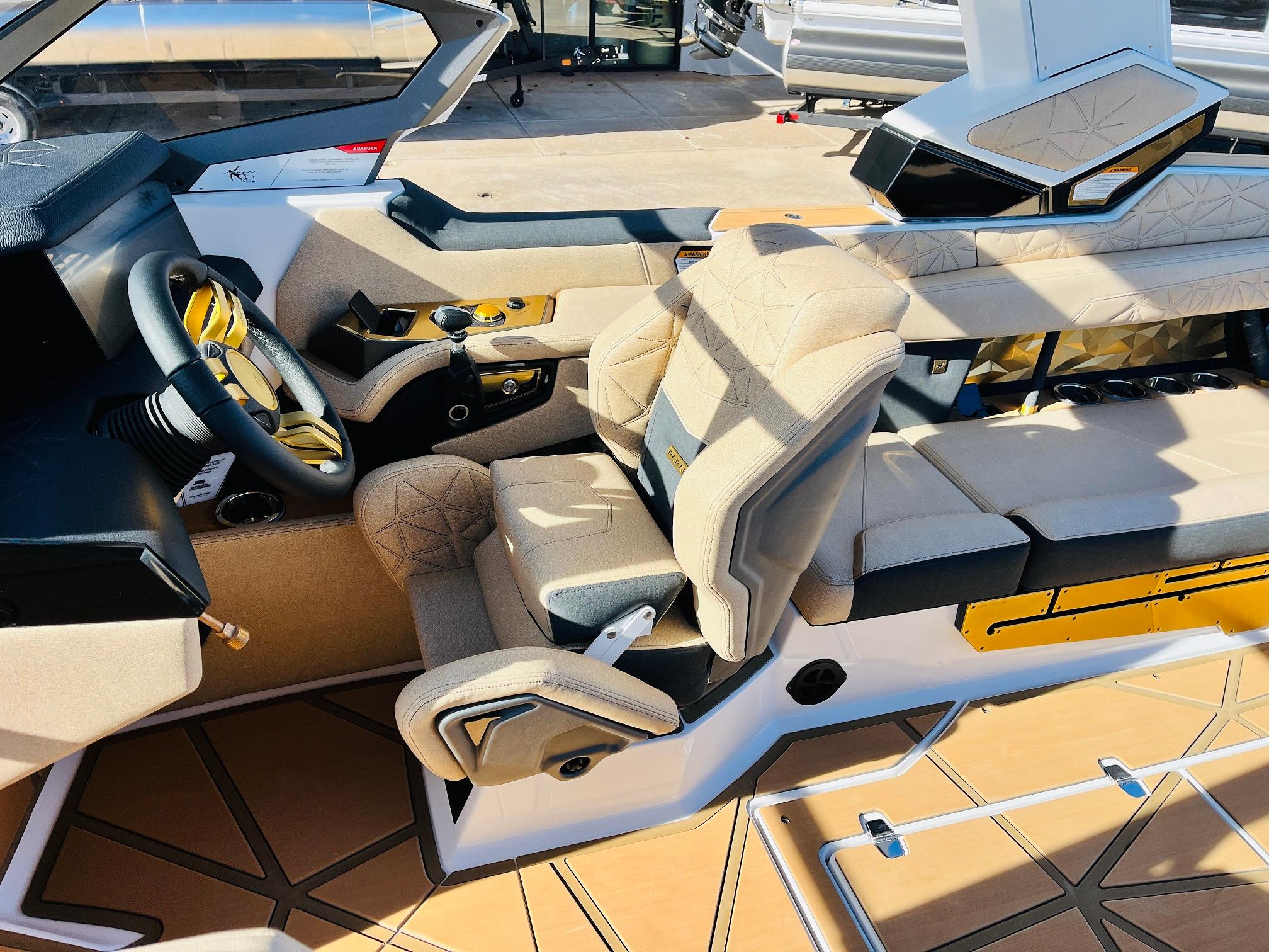 2025 Nautique Super Air Nautique G25 Paragon