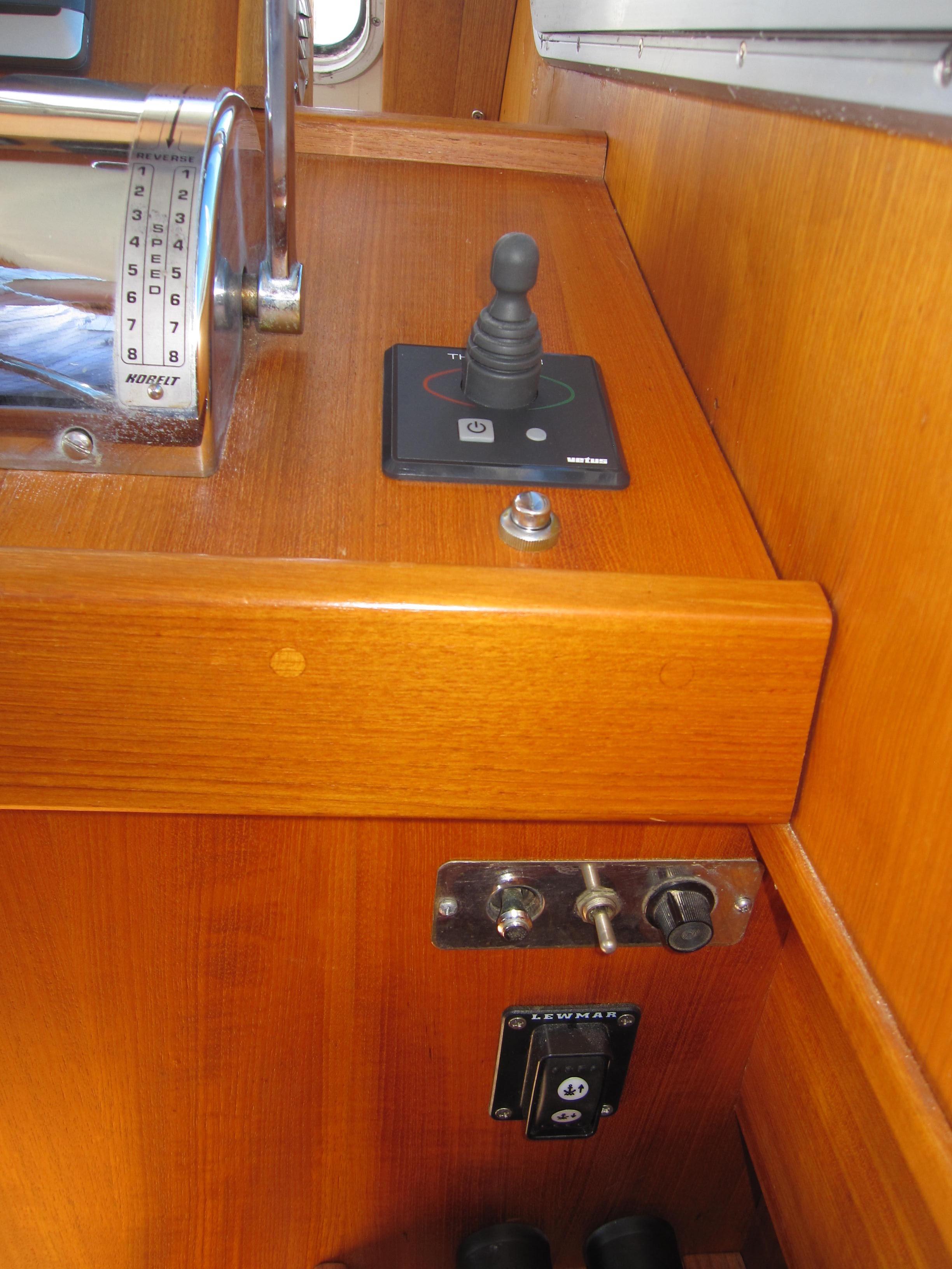 Control panel of a 1990 Blue Seas 31 Hardtop Cruiser boat.