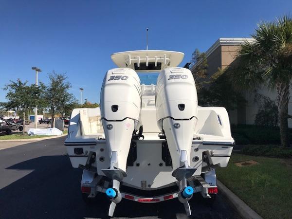 2020 Mako boat for sale, model of the boat is 284 CC & Image # 5 of 99