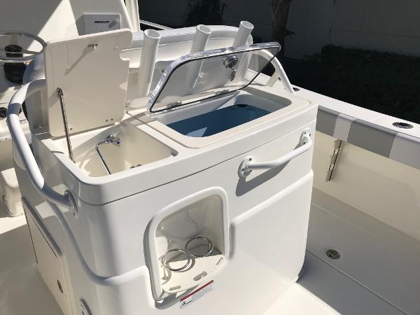2020 Mako boat for sale, model of the boat is 284 CC & Image # 10 of 99