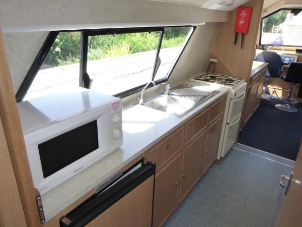 2004 Alpha Craft 35