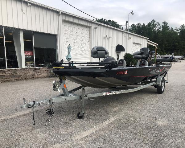 2016 Triton boat for sale, model of the boat is 18 C TX & Image # 7 of 29
