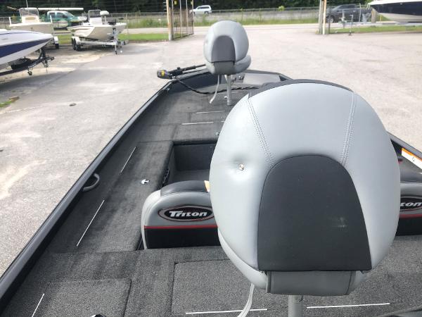 2016 Triton boat for sale, model of the boat is 18 C TX & Image # 10 of 29