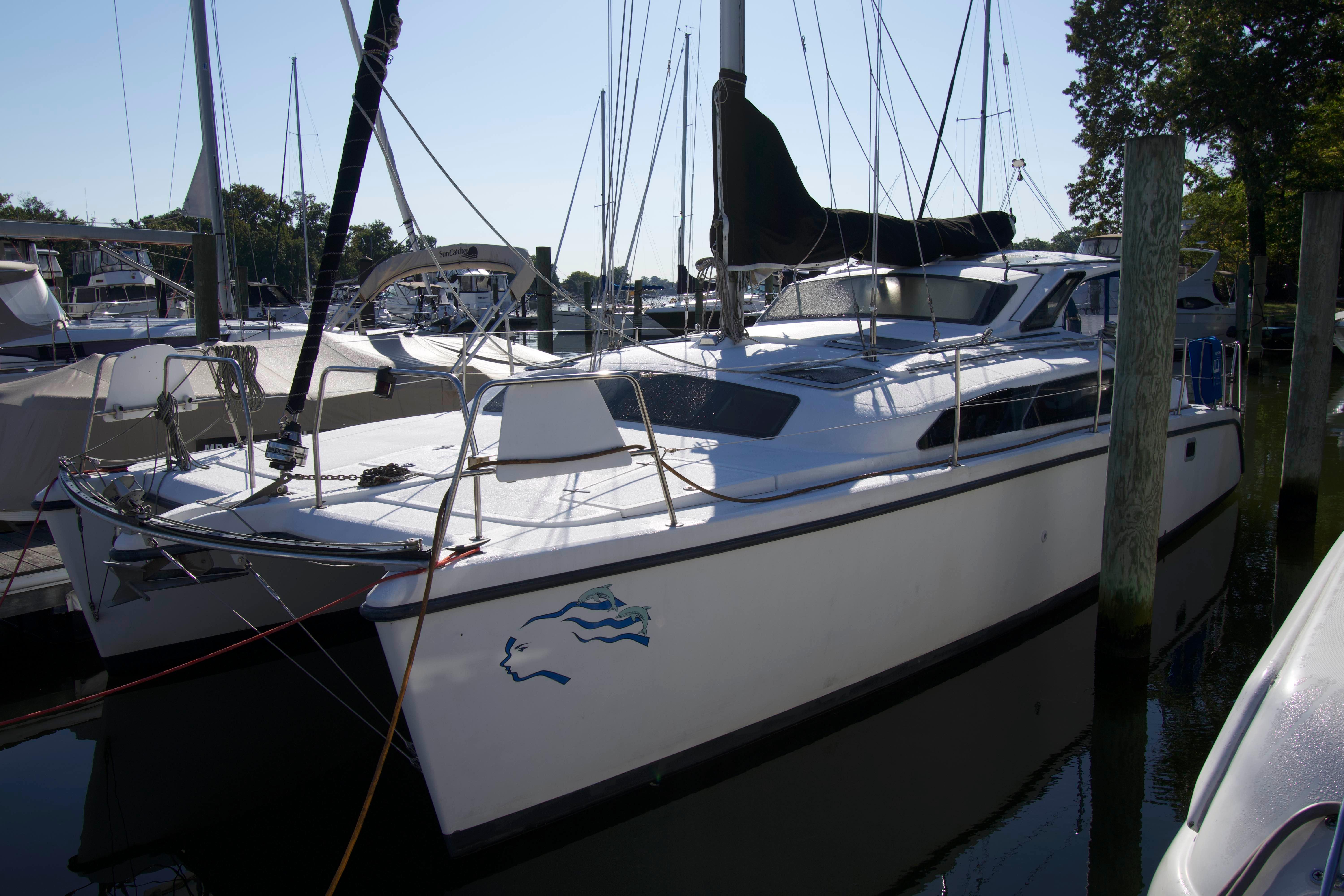M 7364 RD Knot 10 Yacht Sales