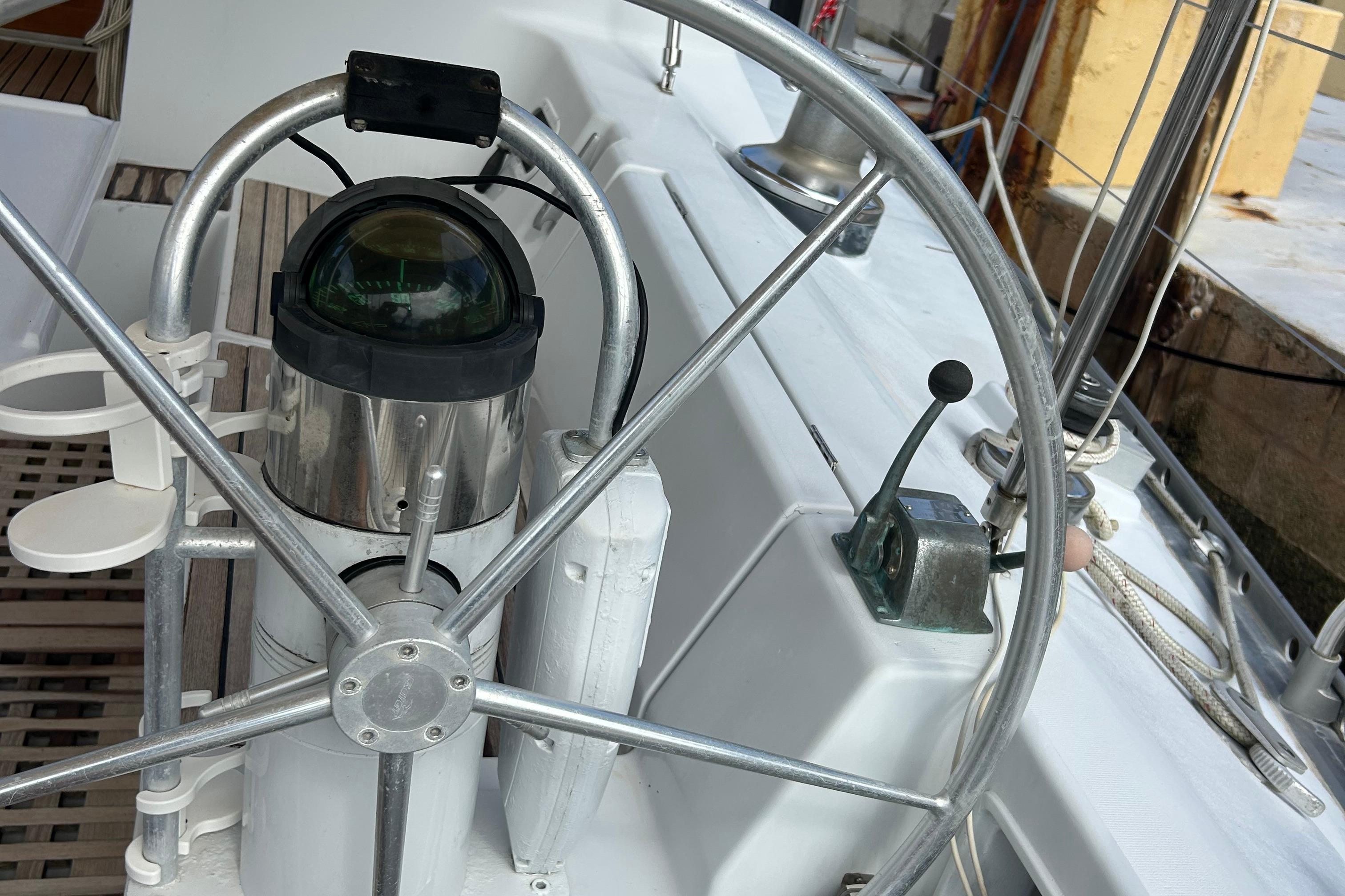 Yacht Photos Pics