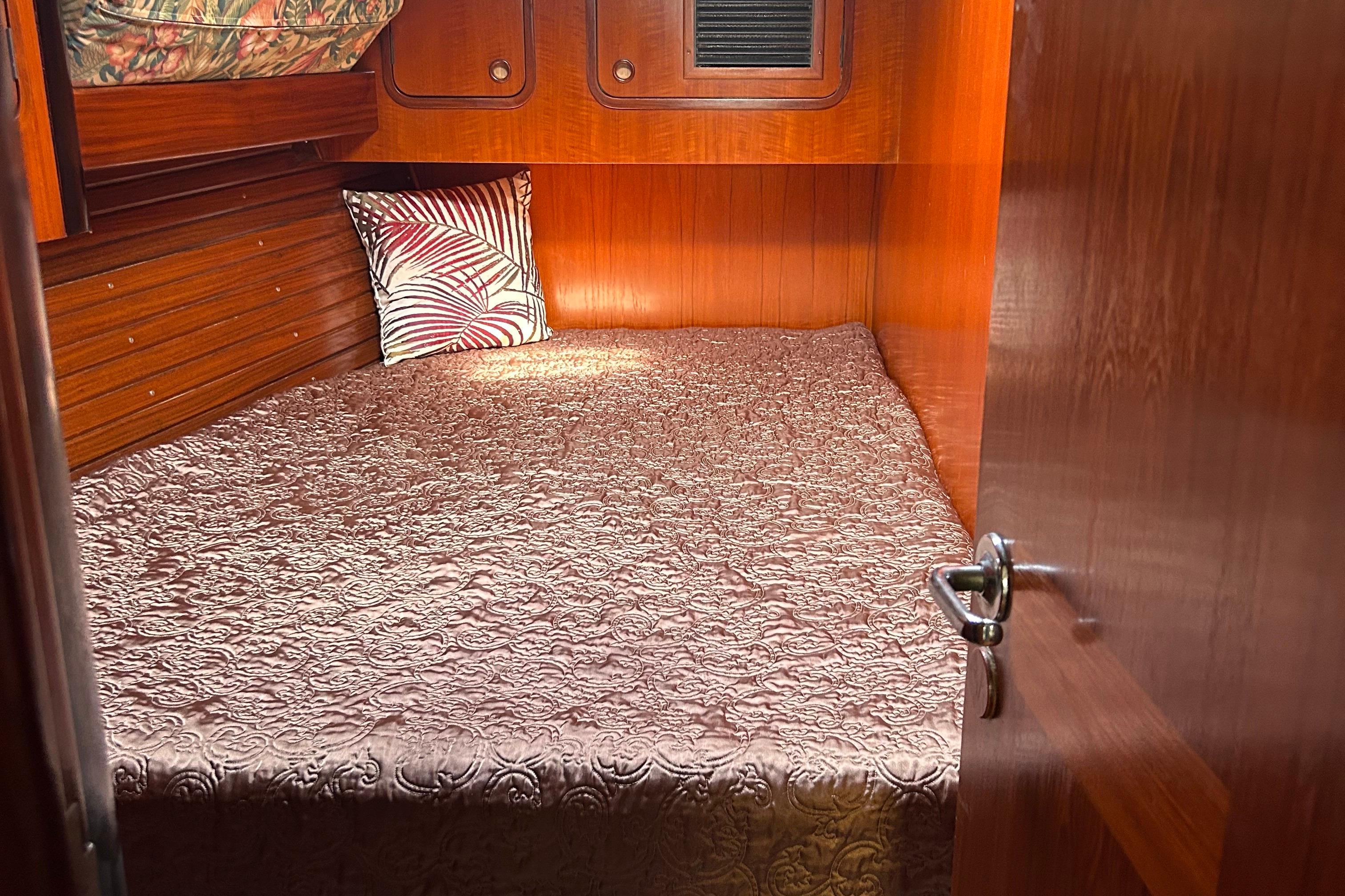 Yacht Photos Pics