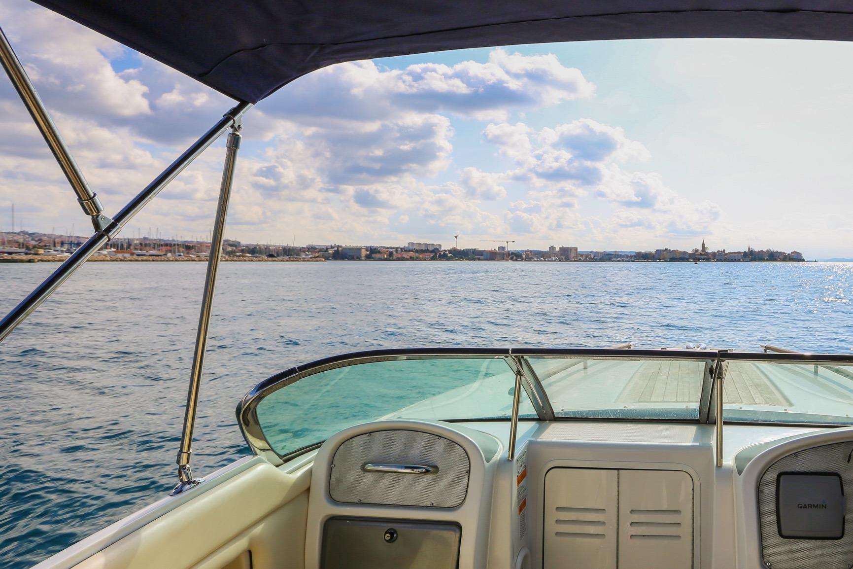 MI 10580 QD Knot 10 Yacht Sales MI 10580 QD Knot 10 Yacht Sales