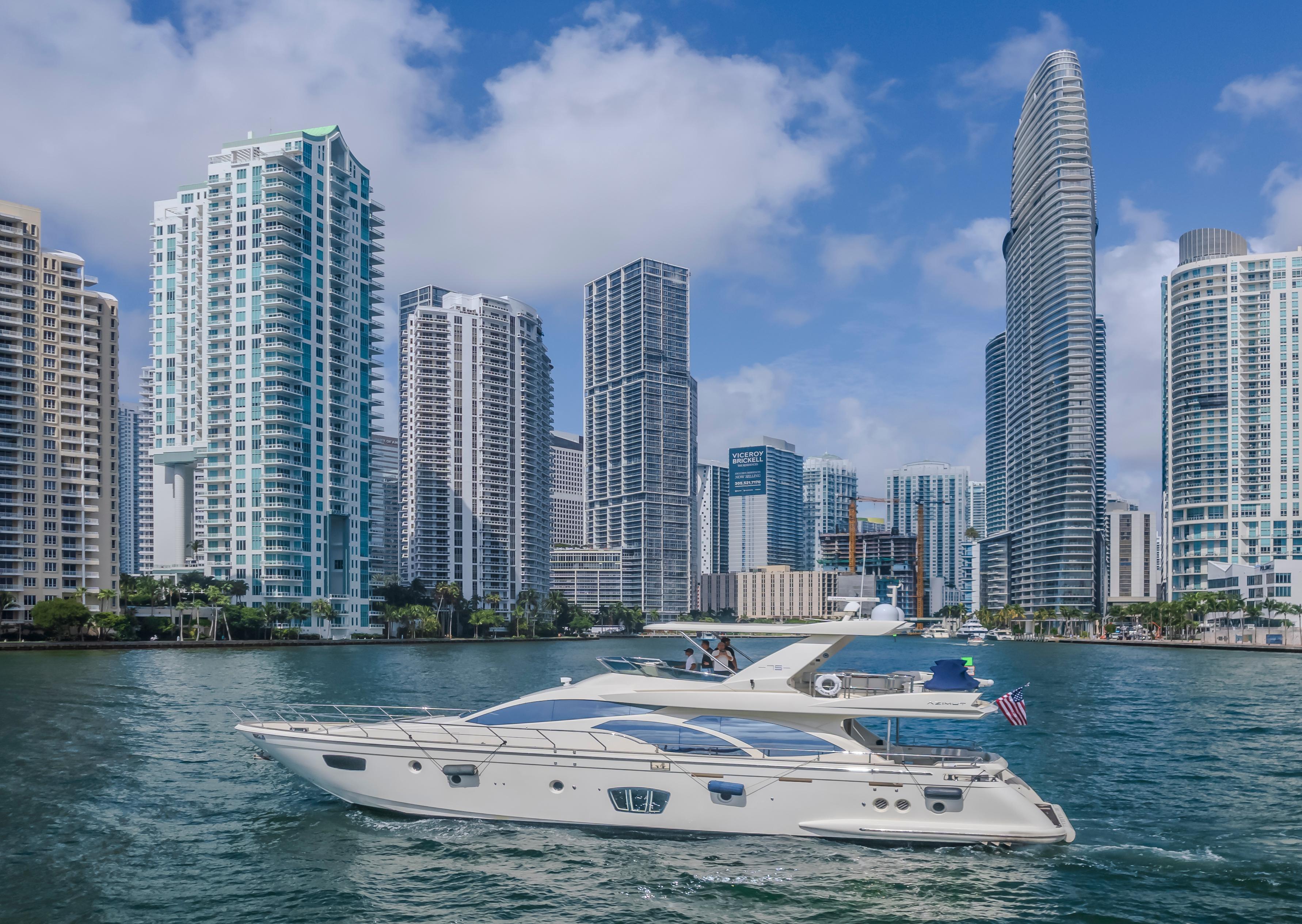 2008-azimut-flybridge-power-9864763-20250714103014673-1