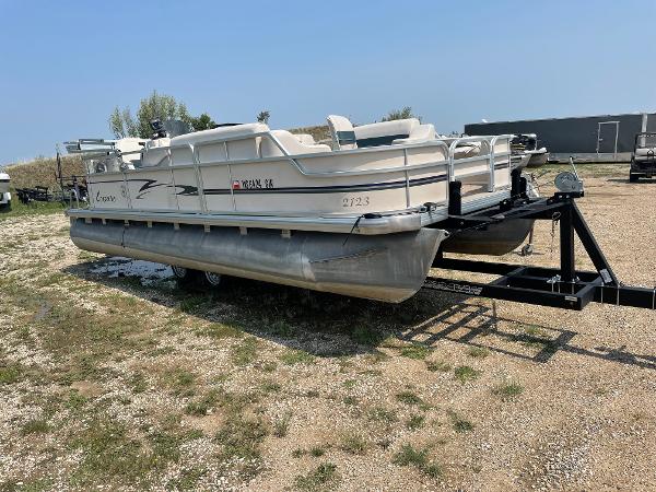 2005 Leisure boat for sale, model of the boat is 2123 & Image # 2 of 13