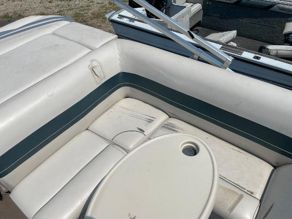2005 Leisure boat for sale, model of the boat is 2123 & Image # 12 of 13