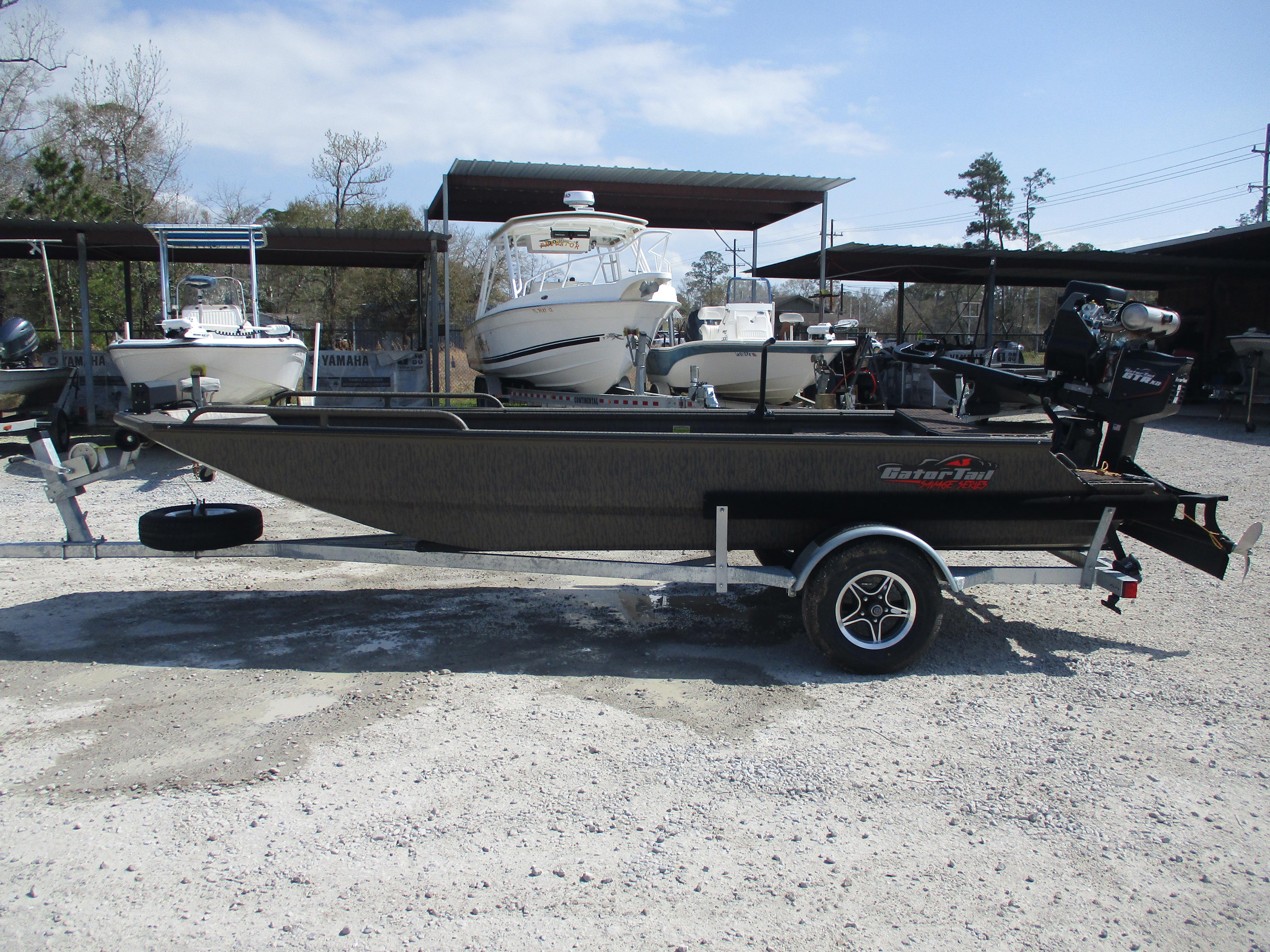 2025 Gator Tail 1750 Savage Mid Deck
