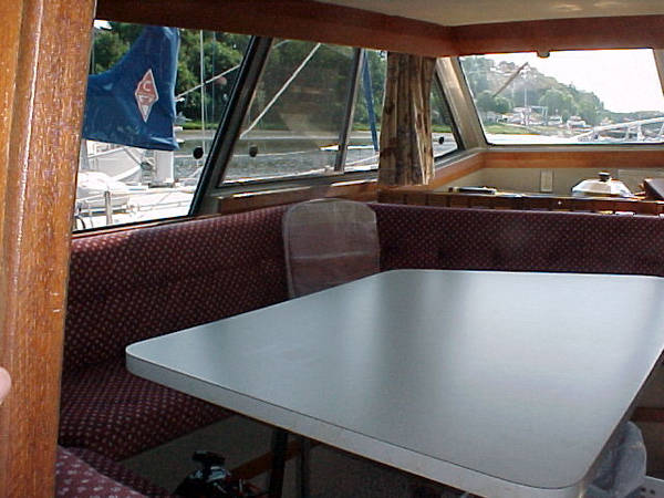 Convertible Dinette