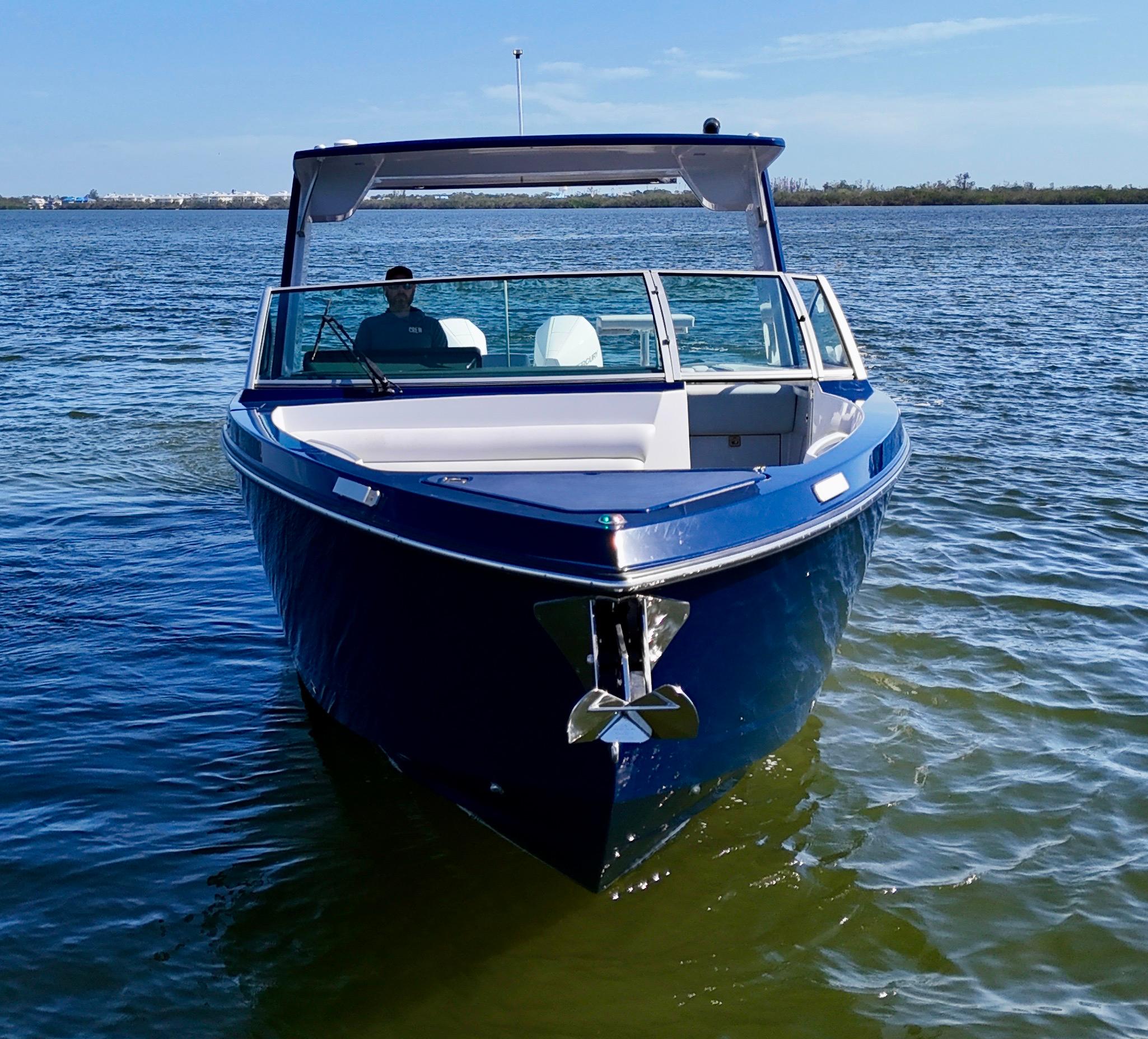 Aviara-AV 32 OUTBOARD w JOYSTICK 2022-IMPULSE FL-US-9614771 | Thumbnail