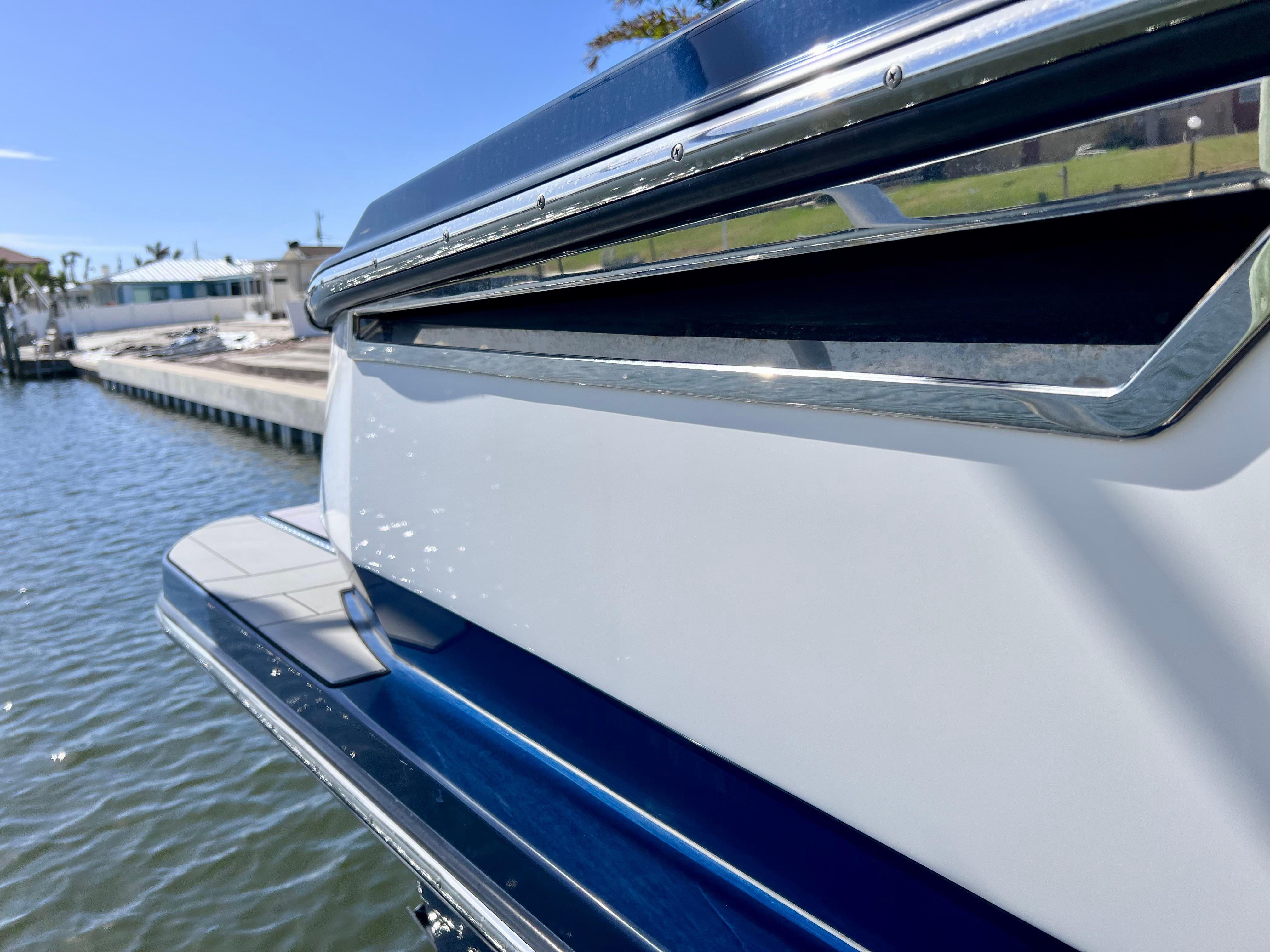 Aviara-AV 32 OUTBOARD w JOYSTICK 2022-IMPULSE FL-US-9614771 | Thumbnail