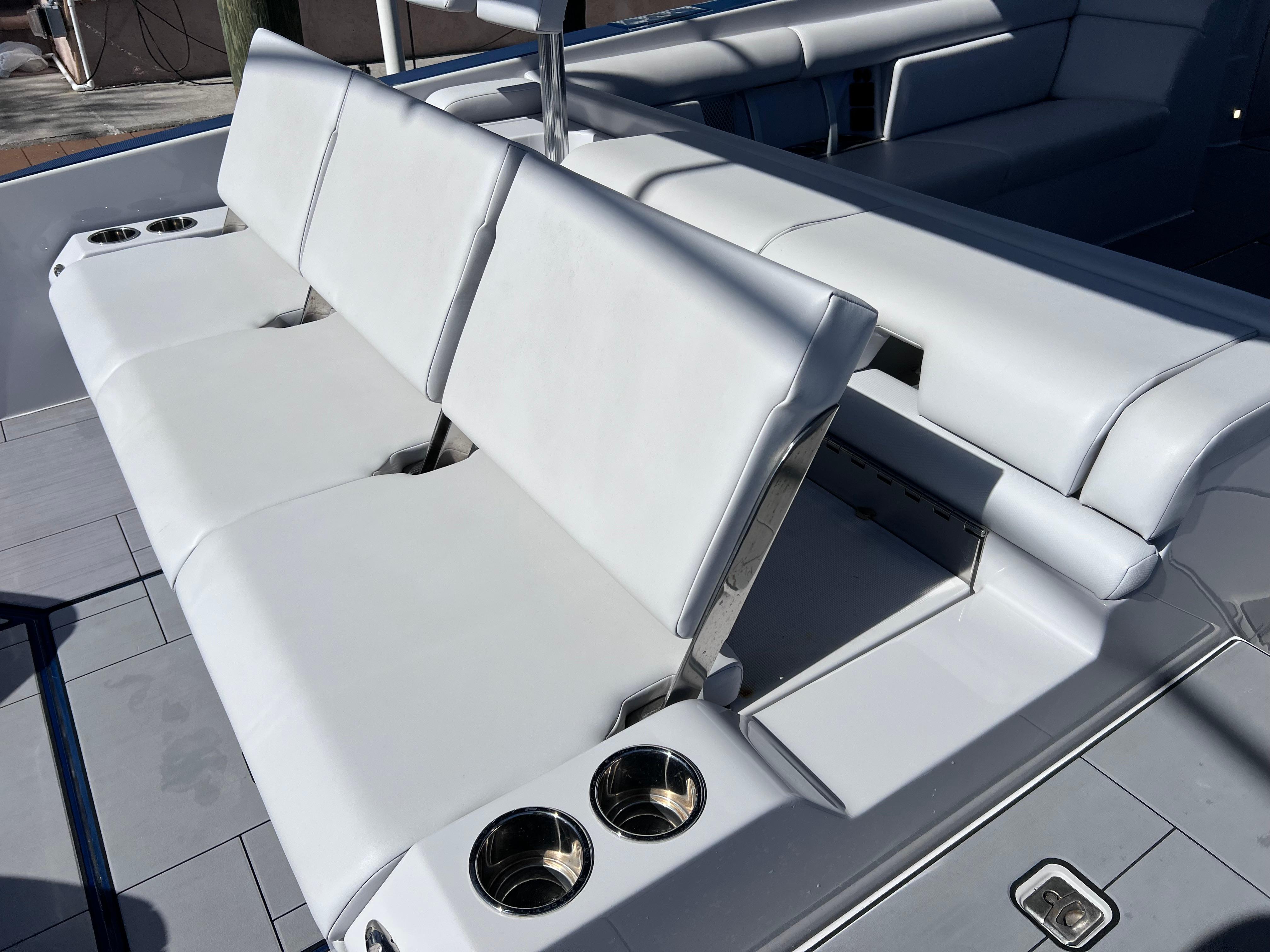 Aviara-AV 32 OUTBOARD w JOYSTICK 2022-IMPULSE FL-US-9614771 | Thumbnail