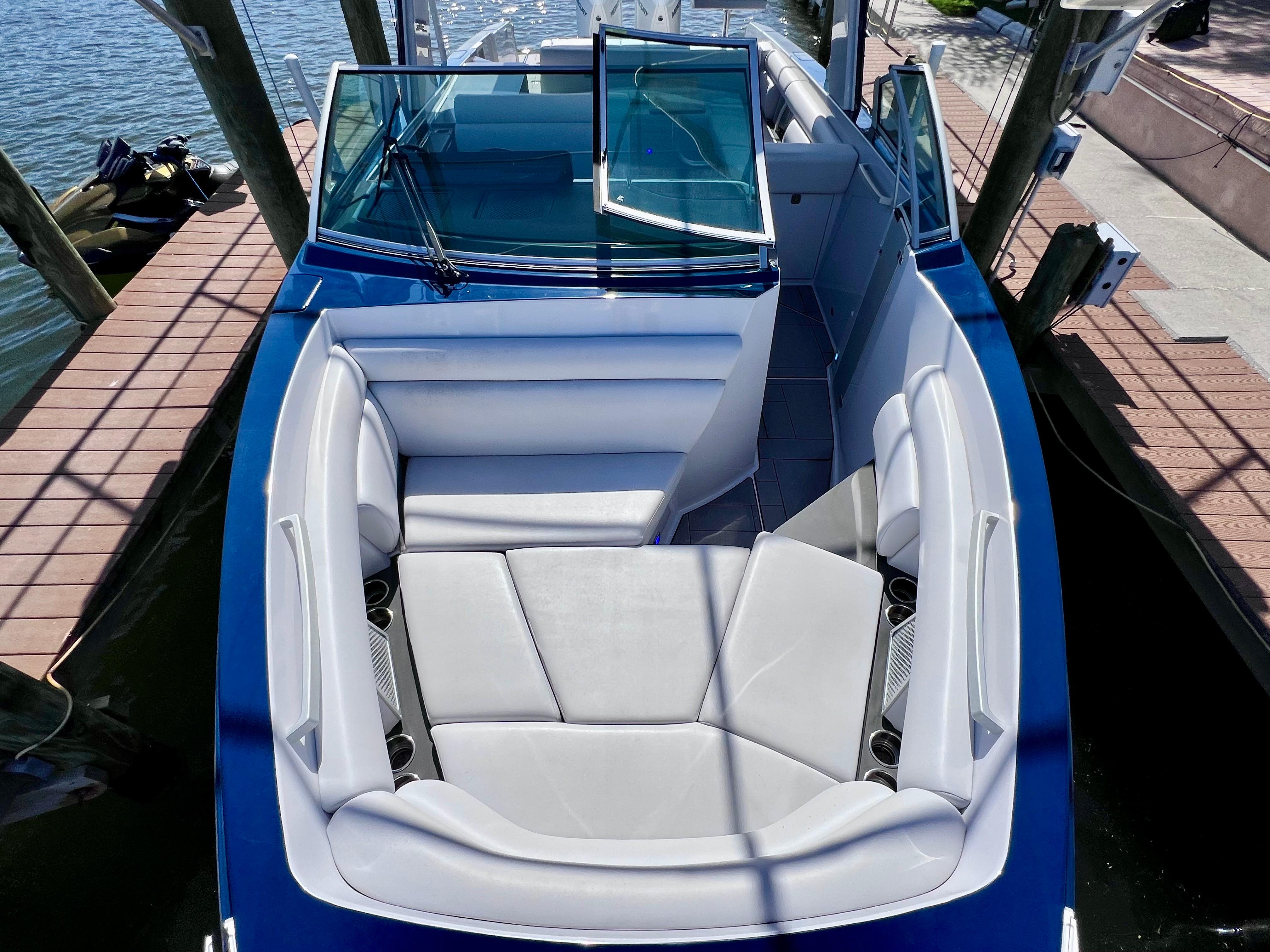 Aviara-AV 32 OUTBOARD w JOYSTICK 2022-IMPULSE FL-US-9614771 | Thumbnail