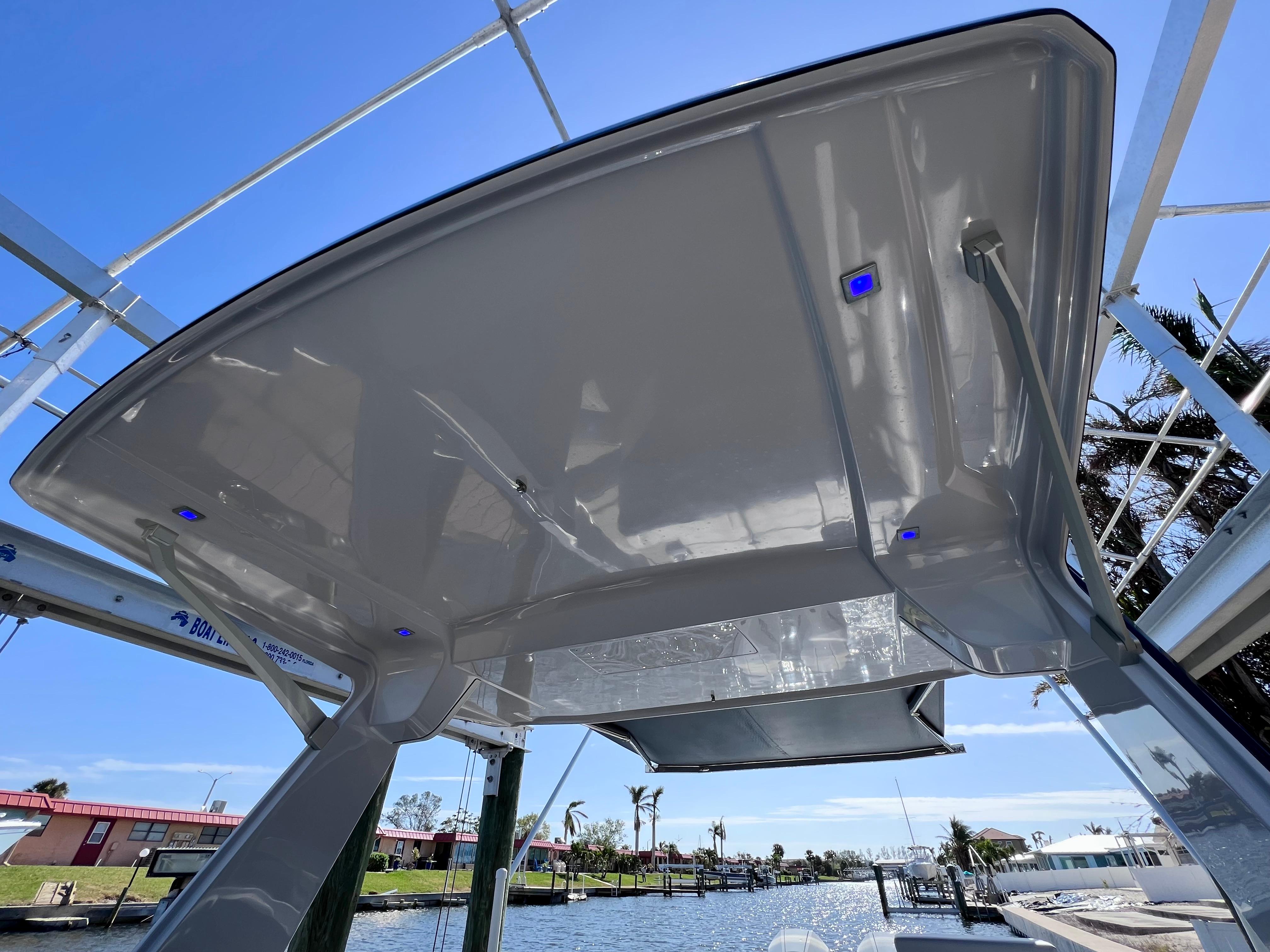 Aviara-AV 32 OUTBOARD w JOYSTICK 2022-IMPULSE FL-US-9614771 | Thumbnail