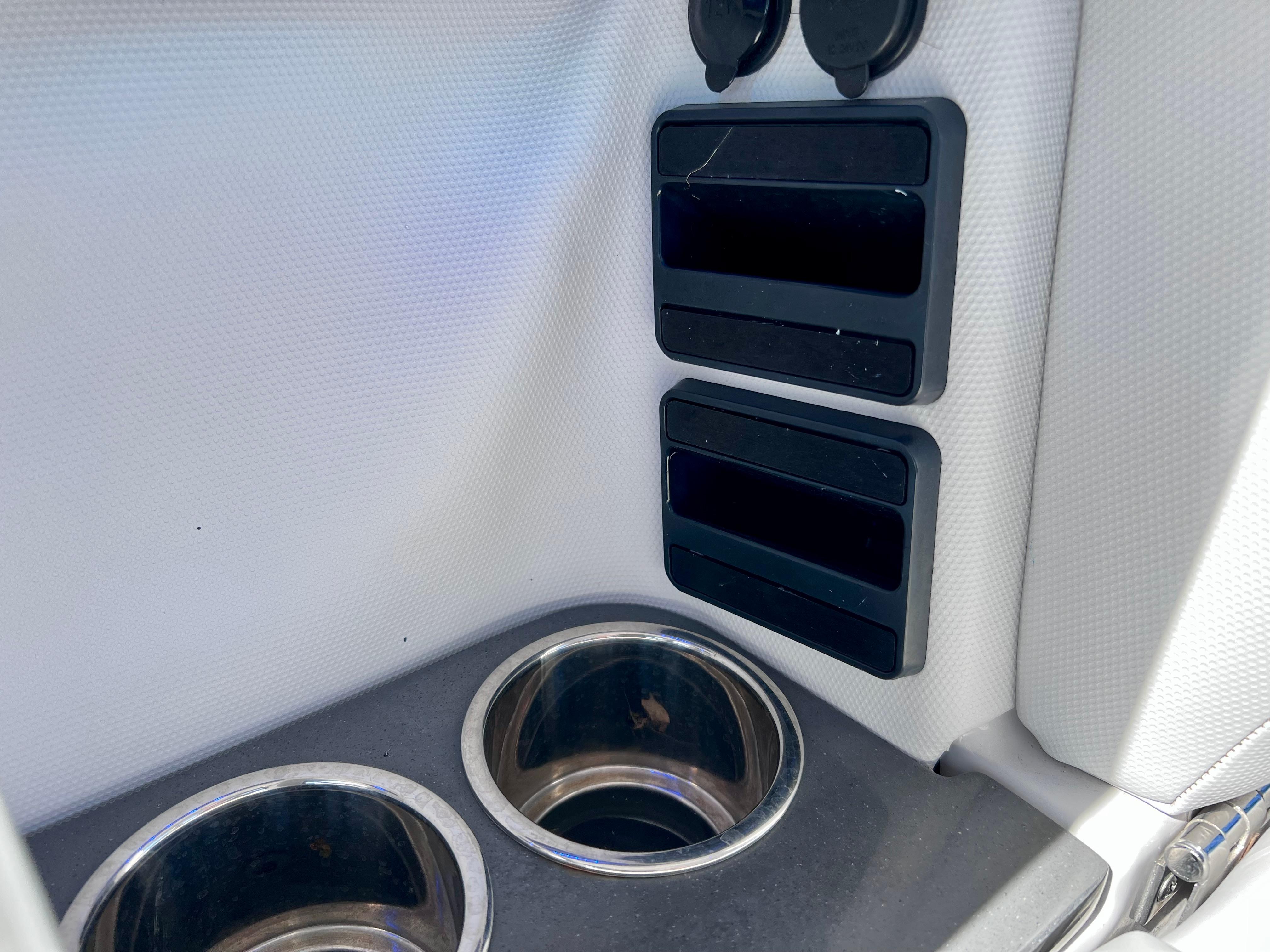 Aviara-AV 32 OUTBOARD w JOYSTICK 2022-IMPULSE FL-US-9614771 | Thumbnail