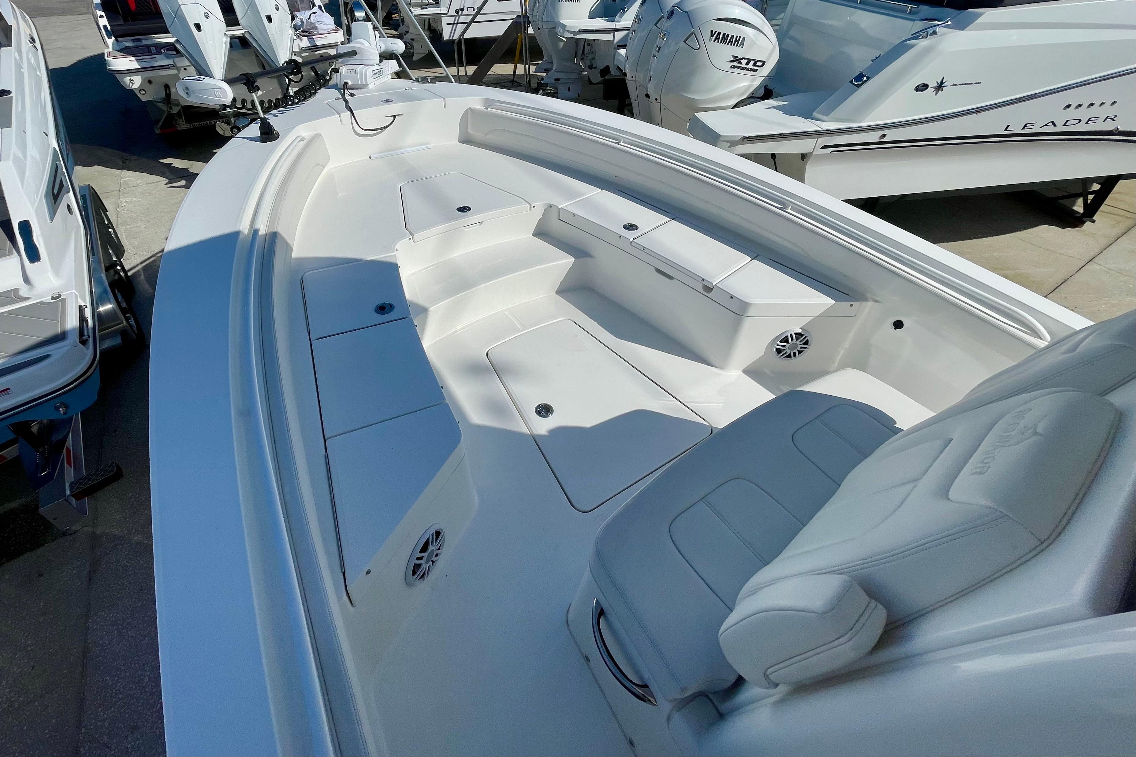 2023 Regulator 26XO-6