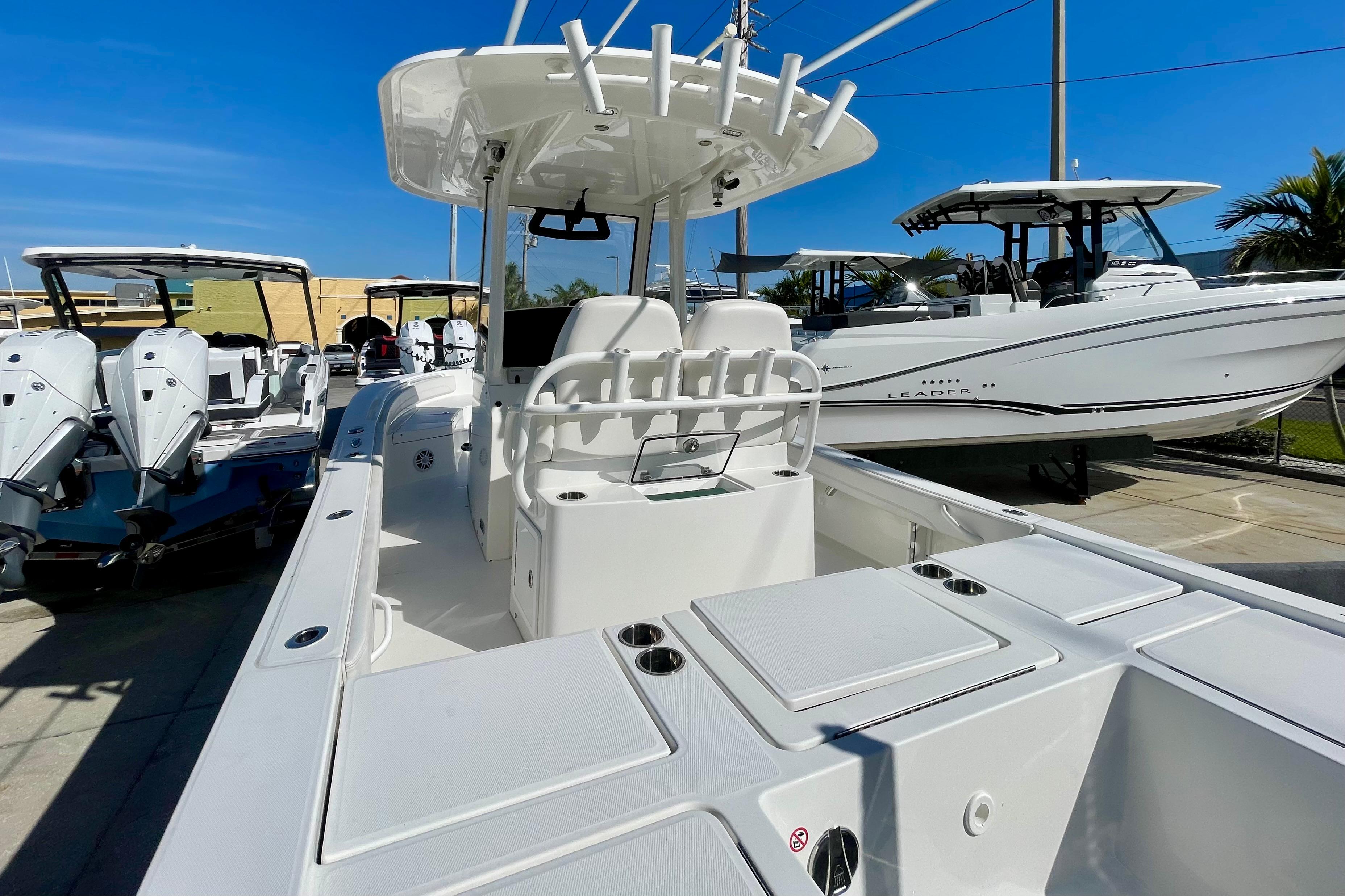 2023 Regulator 26XO-4