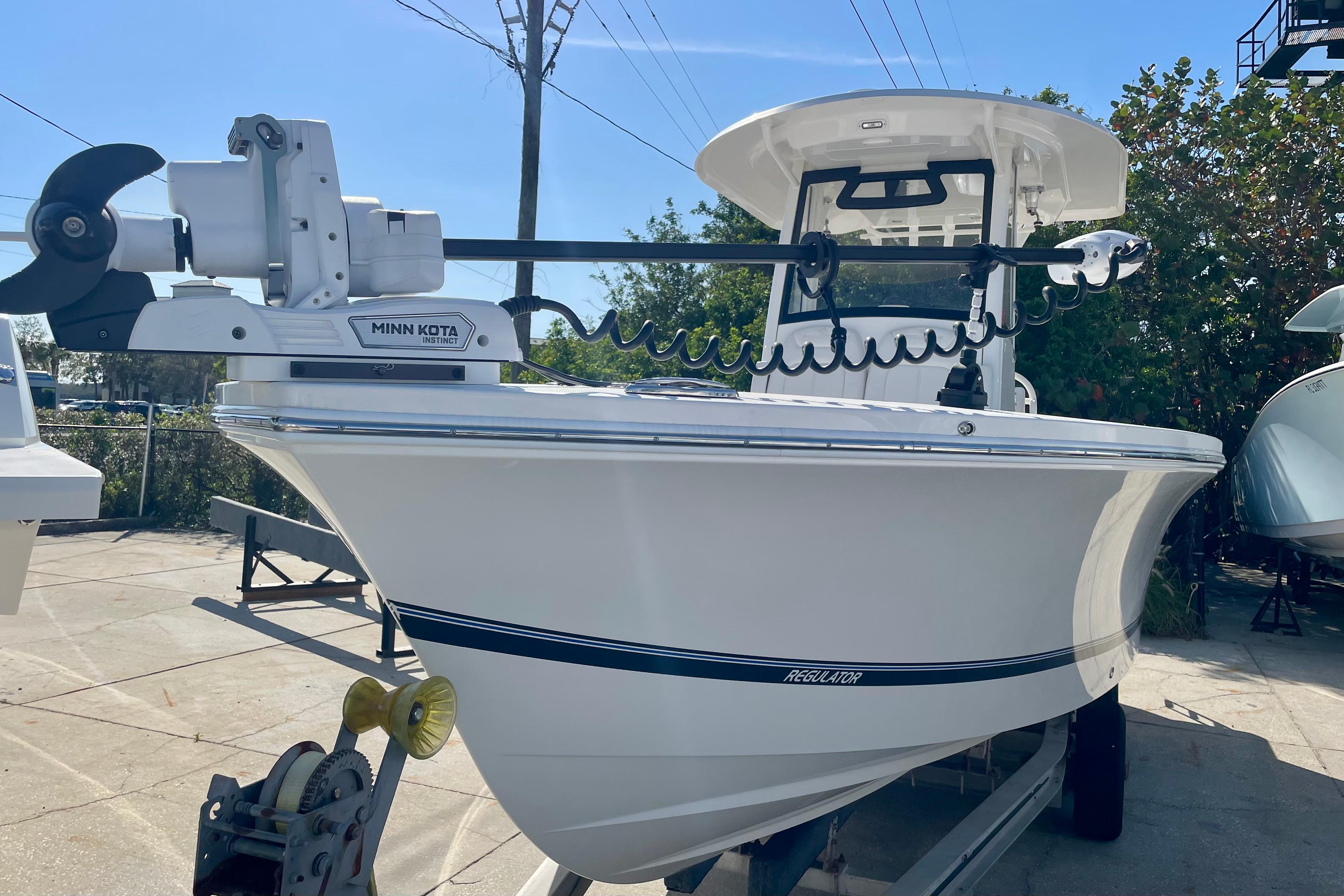2023 Regulator 26XO-5