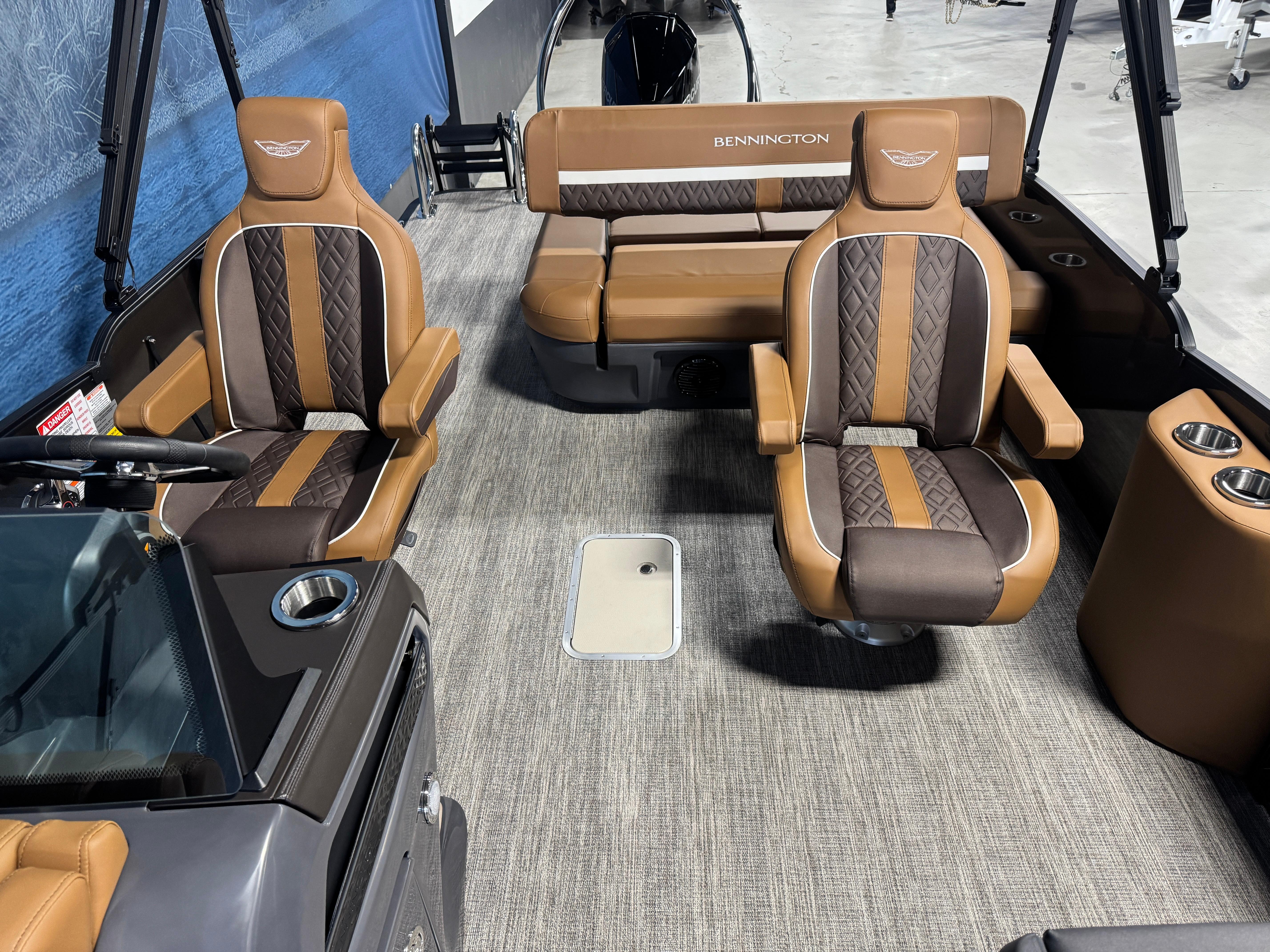2025 Bennington 24 MSB #B2082K inventory image at Sun Country Marine Group, Irvine 2025 Bennington 24 MSB #B2082K inventory image at Sun Country Marine Group, Irvine