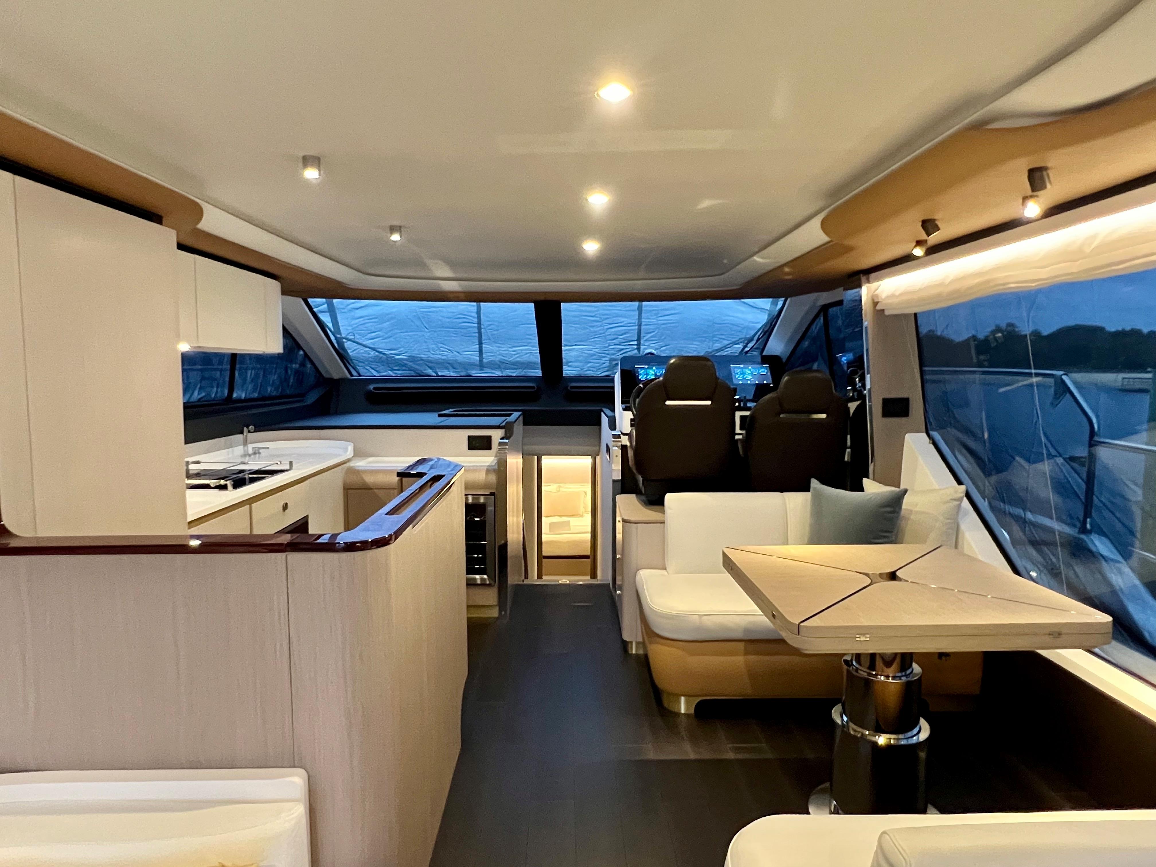 2019 Azimut 60 Flybridge