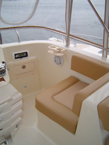 Flybridge Mateu0027s Seat STB
