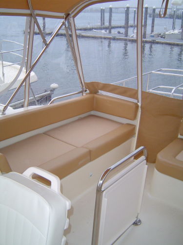 Flybridge Bench STB