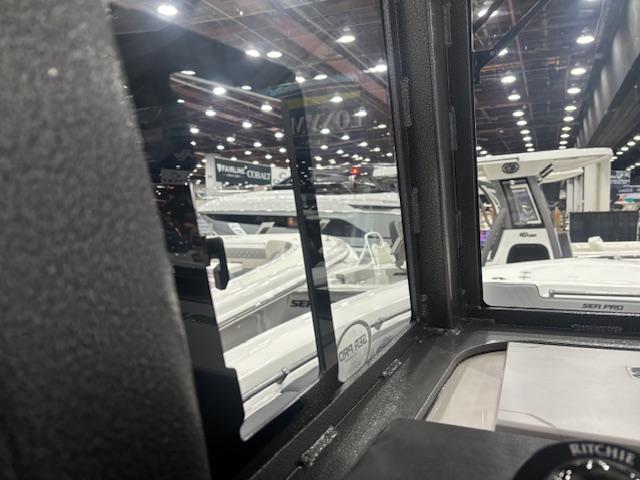 2025 Sea Pro 292 Offshore Gallery