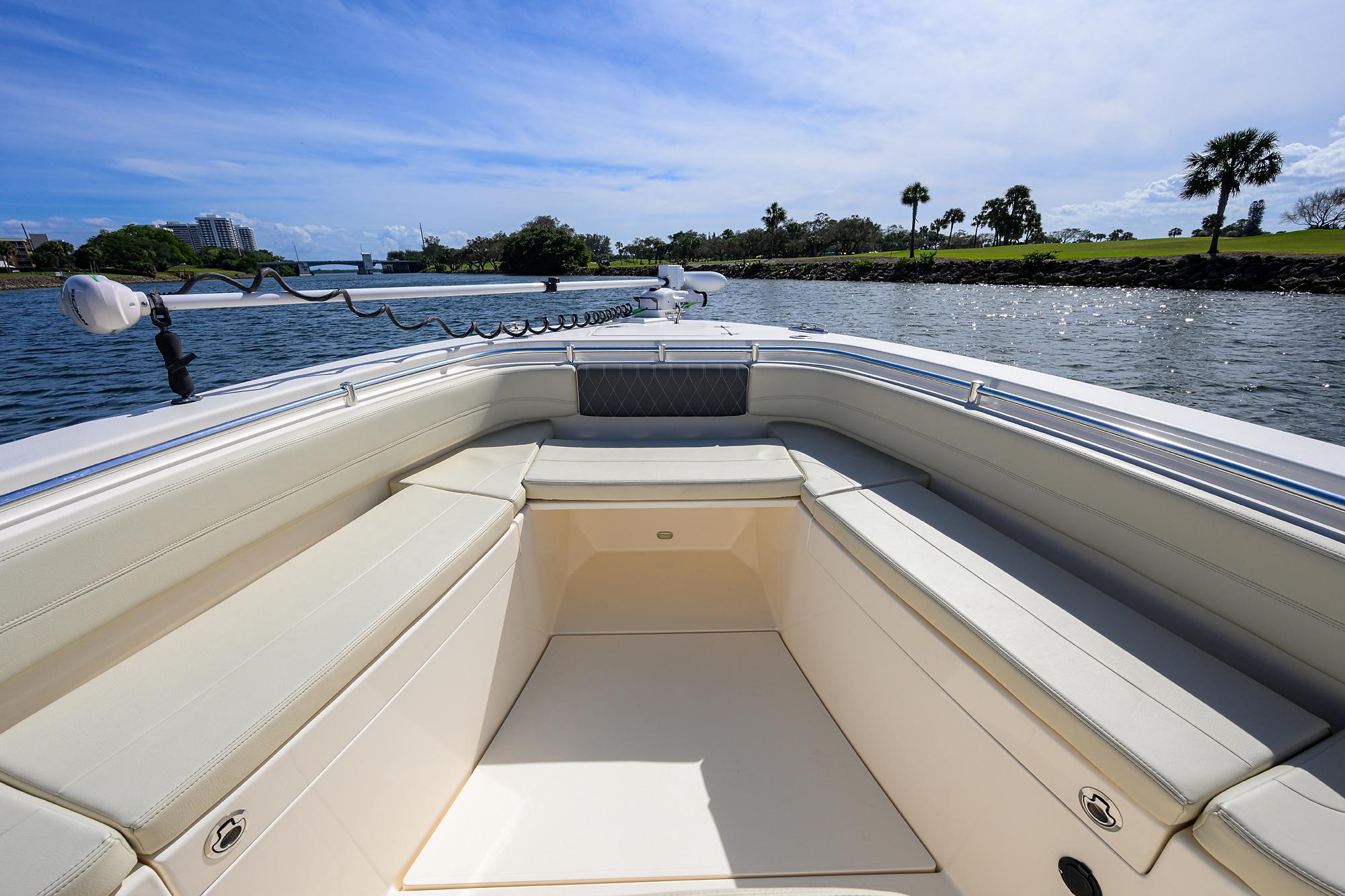 Cobia 355 - Bow Seating