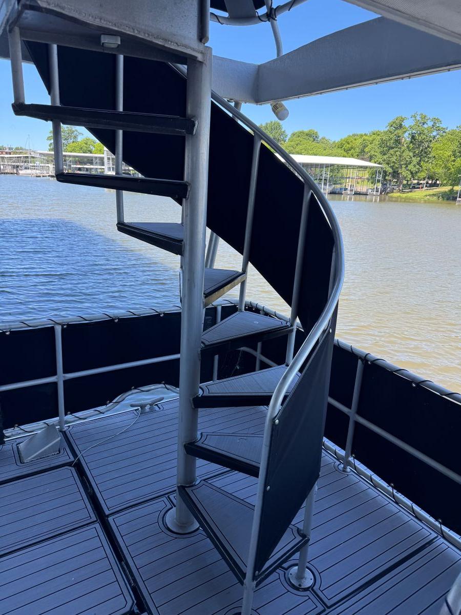 Stardust Cruisers-18 X 80 Houseboat 1986 -TN-US-9804797 | Thumbnail