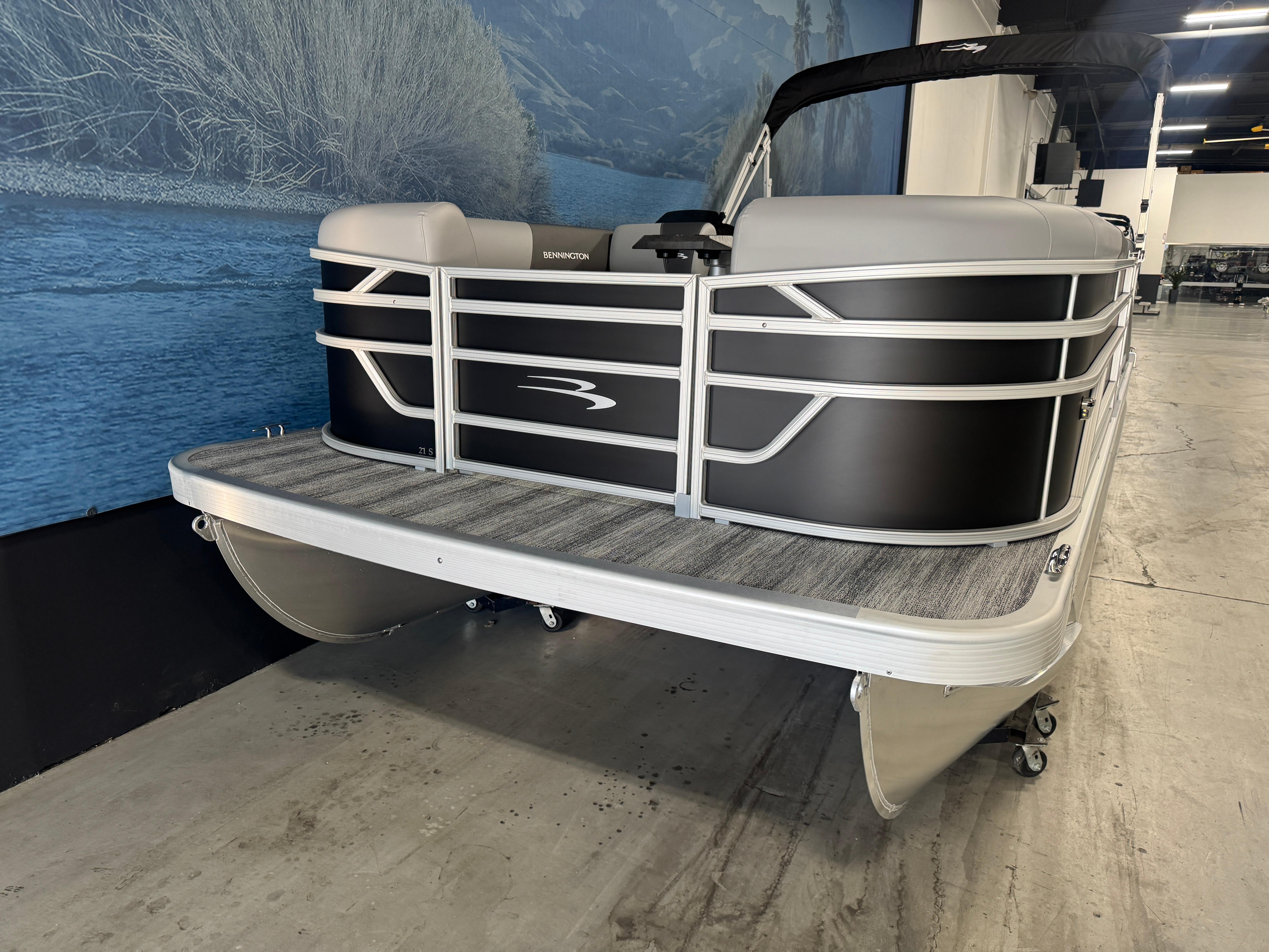2025 Bennington 21 SSR #B2047K inventory image at Sun Country Marine Group, Irvine 2025 Bennington 21 SSR #B2047K inventory image at Sun Country Marine Group, Irvine