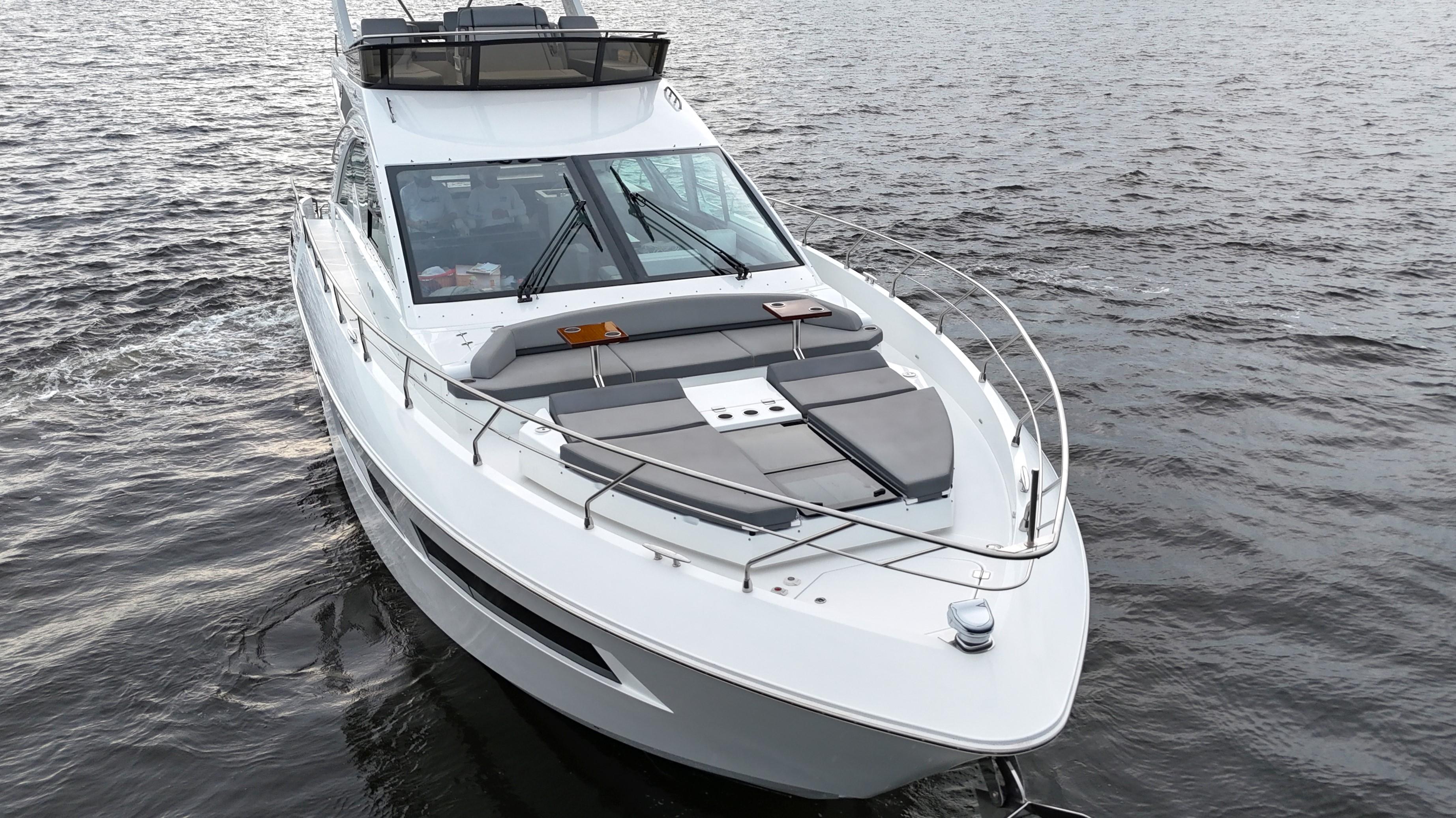 2021-cruisers-yachts-60-cantius-power-9764818-20250419070402724-1_XLARGE