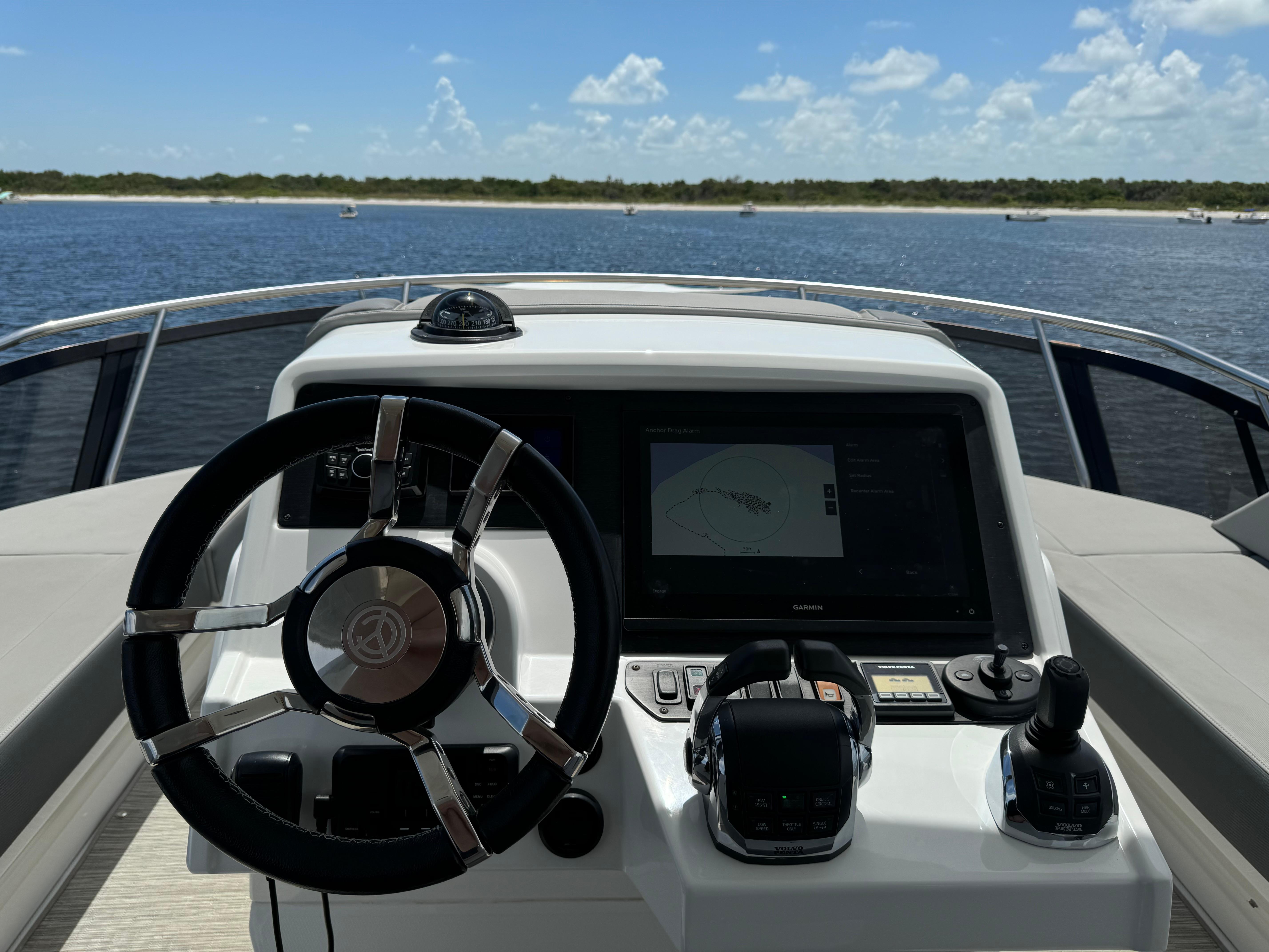 2021-cruisers-yachts-60-cantius-power-9764818-20250419074039703-1_XLARGE