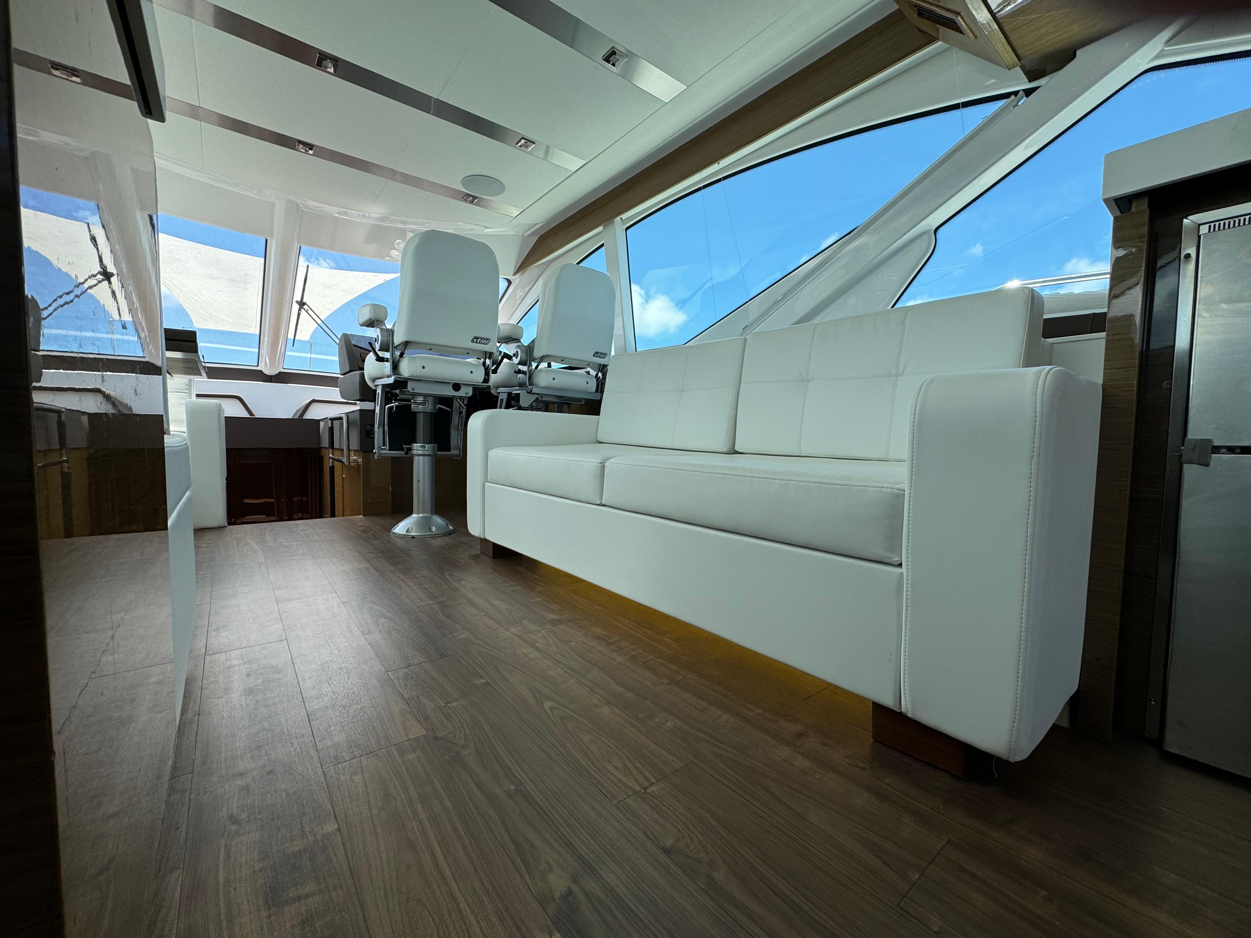 2021-cruisers-yachts-60-cantius-power-9764818-20250419074340144-1_XLARGE