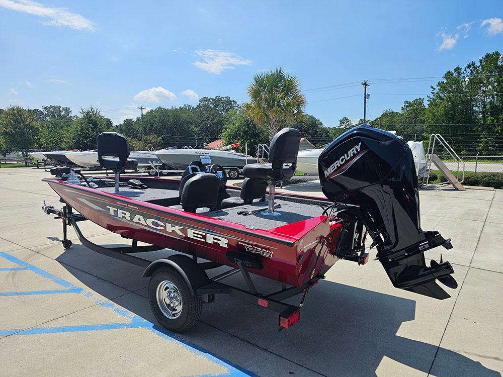 2025 Tracker Boats Pro Team 175 TF Crappie Edition