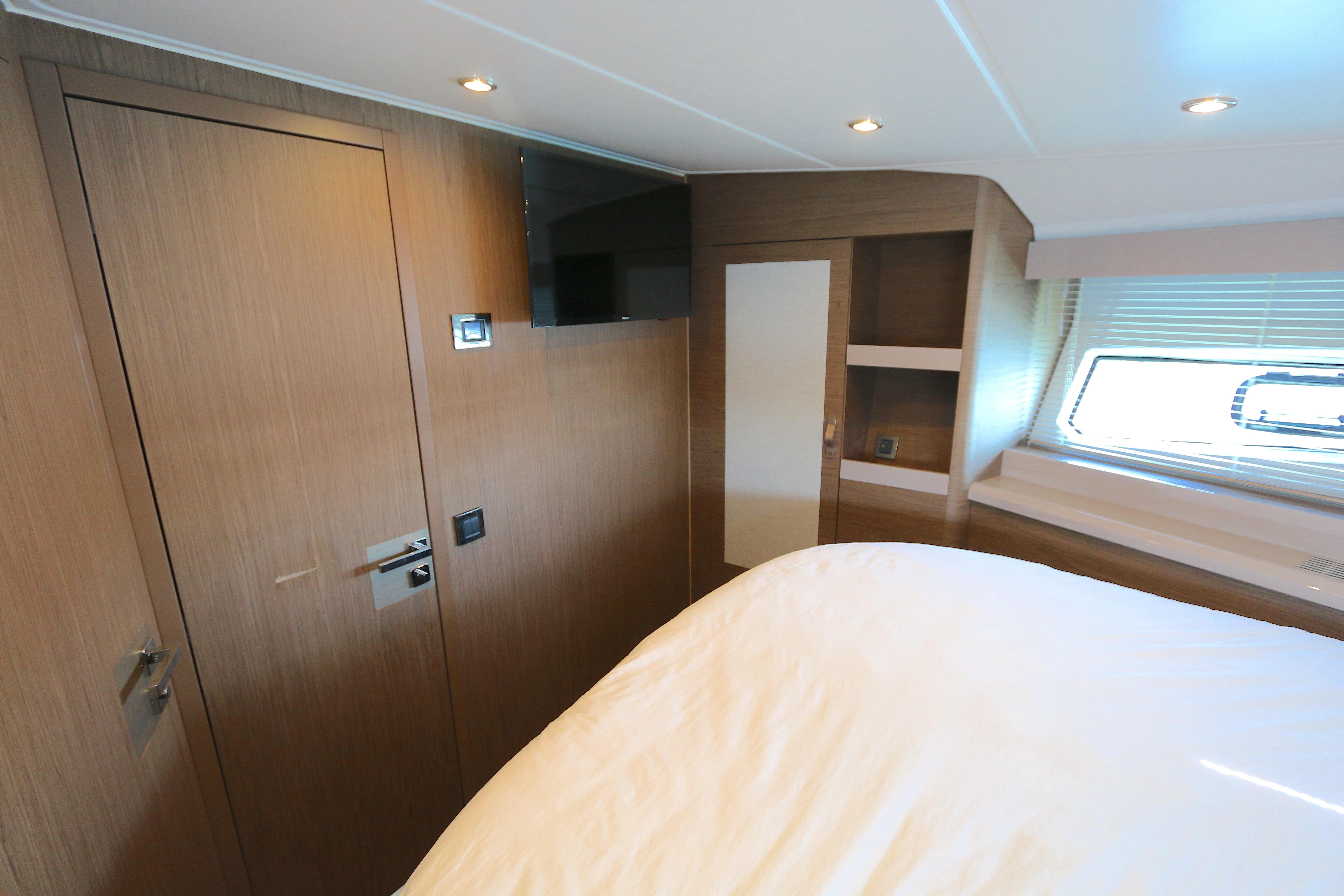 Yacht Photos Pics