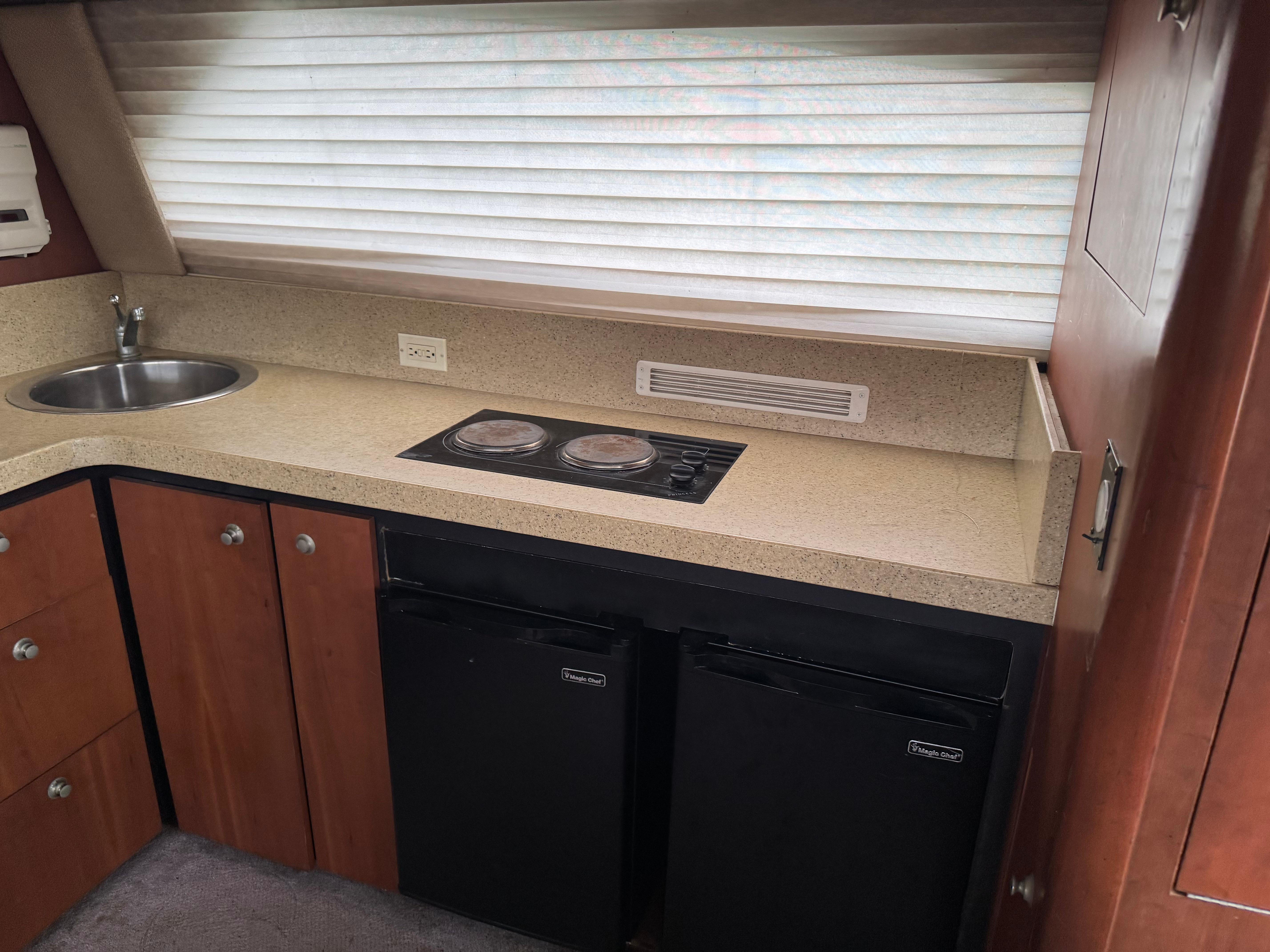 2004-luhrs-36-convertible-power-9814826-20250525153904407-1_XLARGE