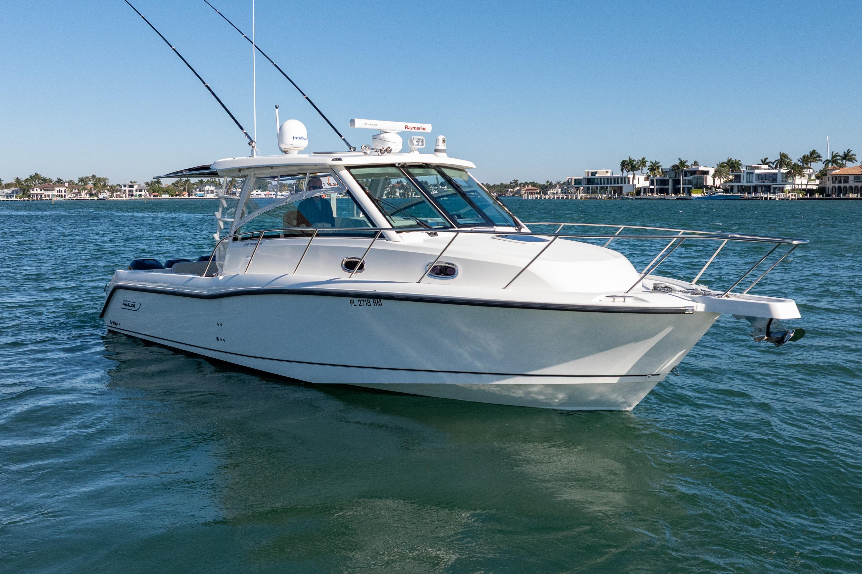 2015 Boston Whaler 35.92 345 Conquest