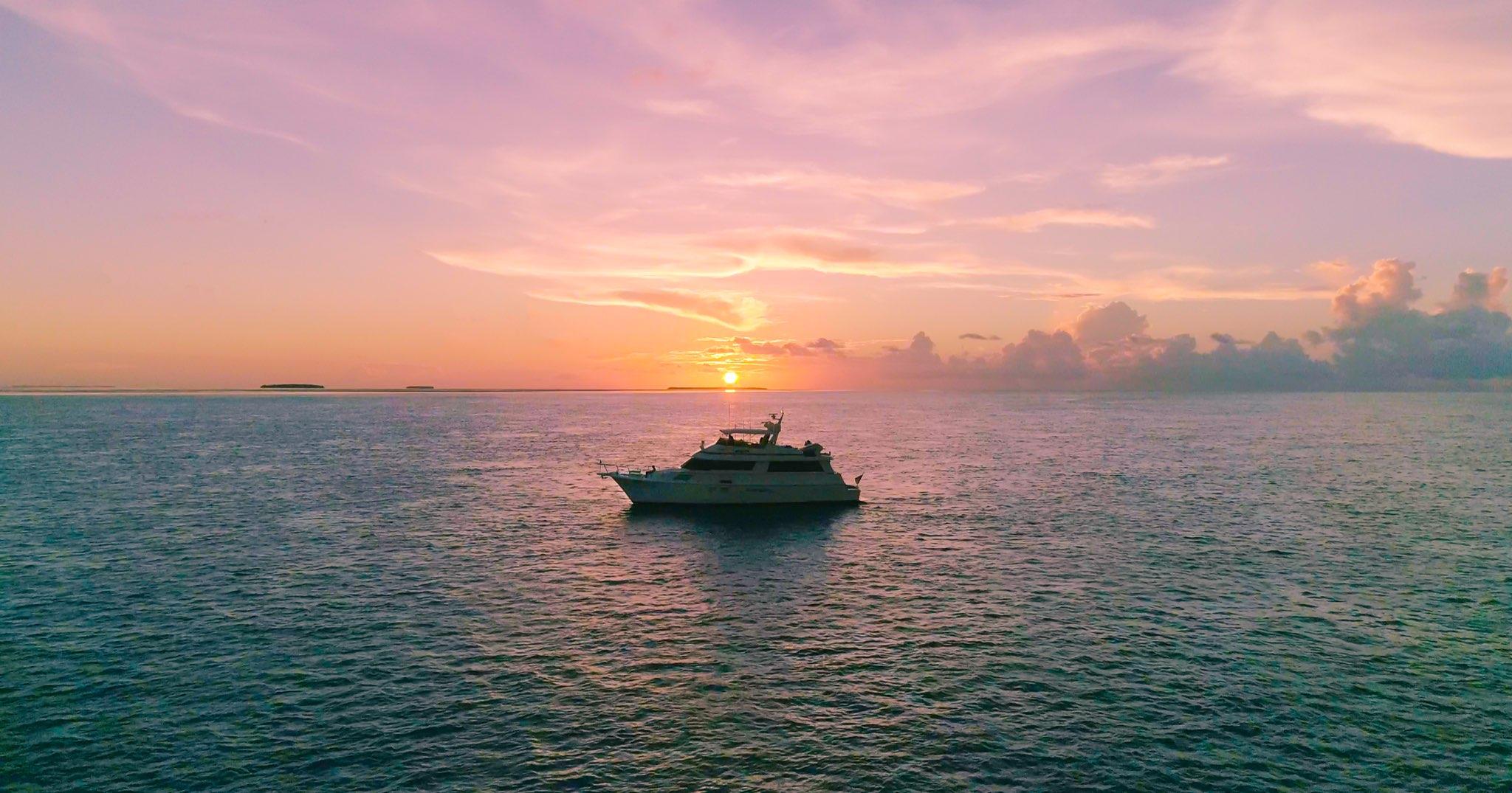 1990 Hatteras