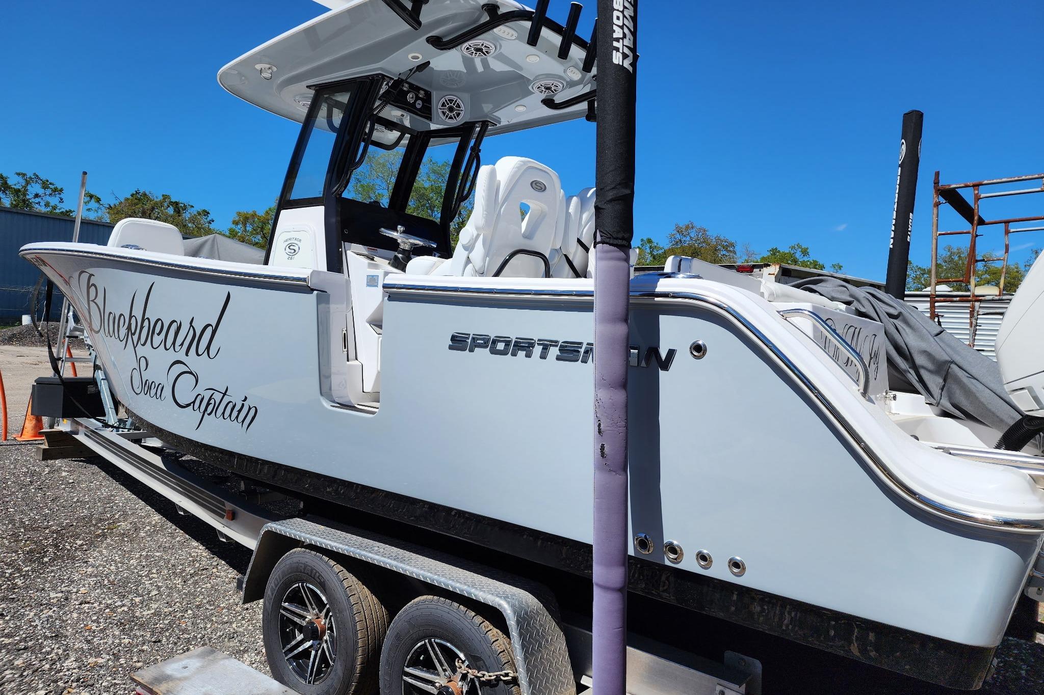 2023 Sportsman Heritage 261 Center Console-3