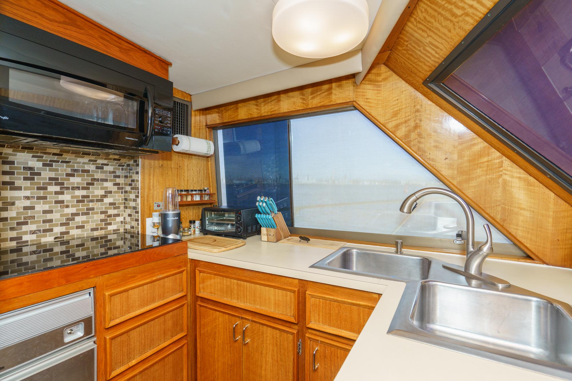 Hatteras-60 Convertible 1978-Bucket List CA-US-9634838 | Thumbnail