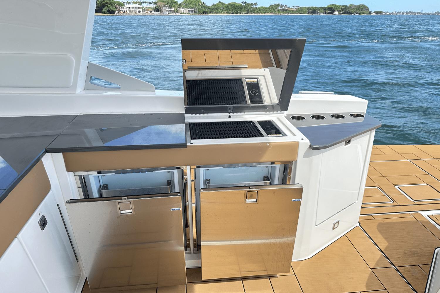 Aviara-AV40 Outboard 2024 -FL-US-8764854 | Thumbnail
