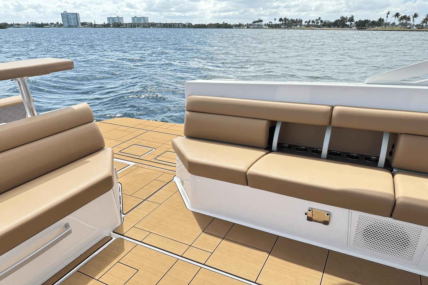 Aviara-AV40 Outboard 2024 -FL-US-8764854 | Thumbnail